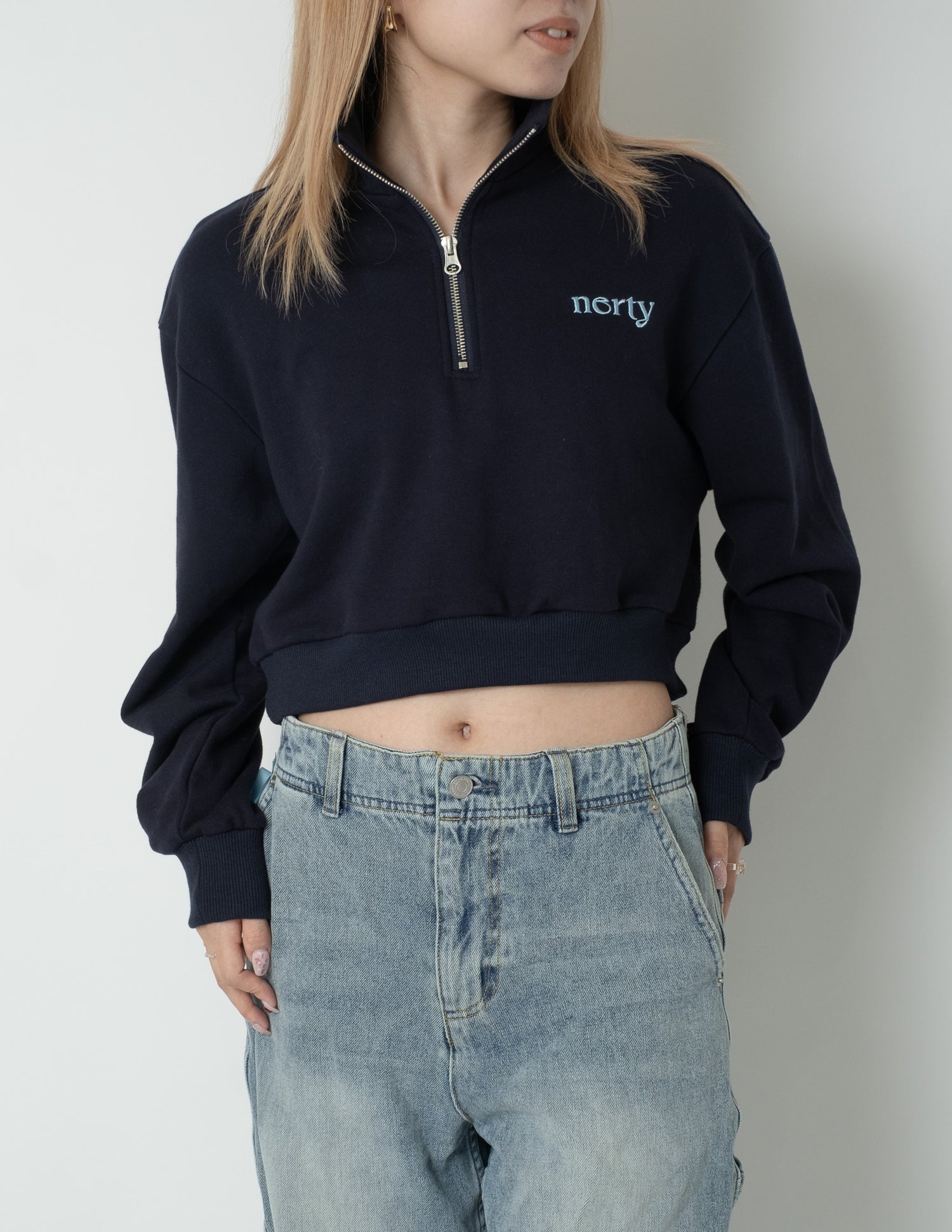 【即納】Half zip crop sweatshirt NE0001