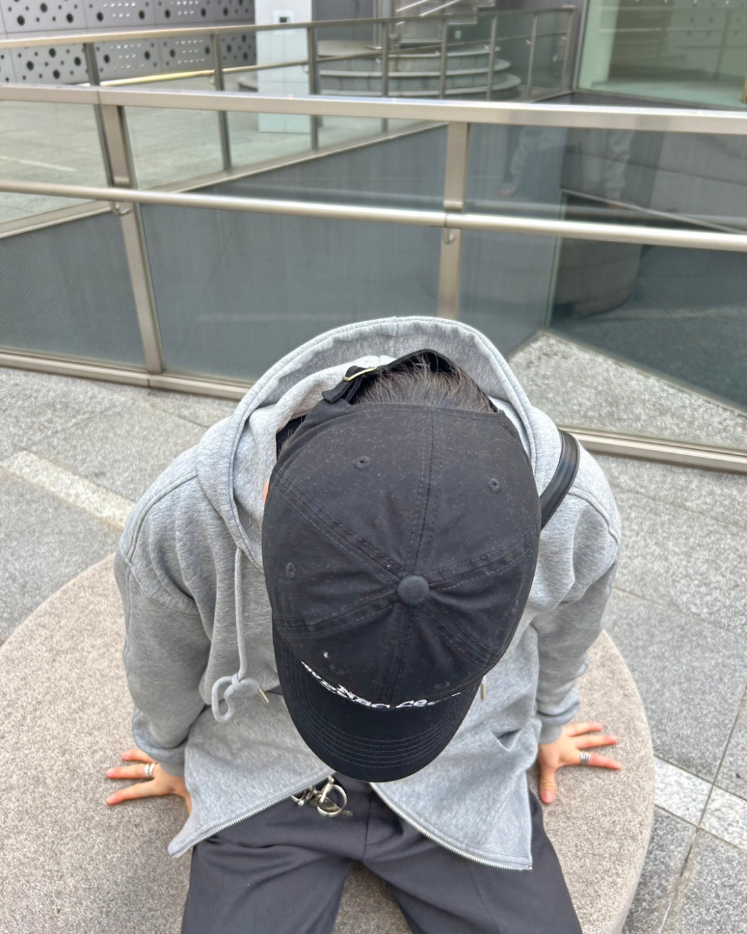 レタリングブラックキャップ AS0005