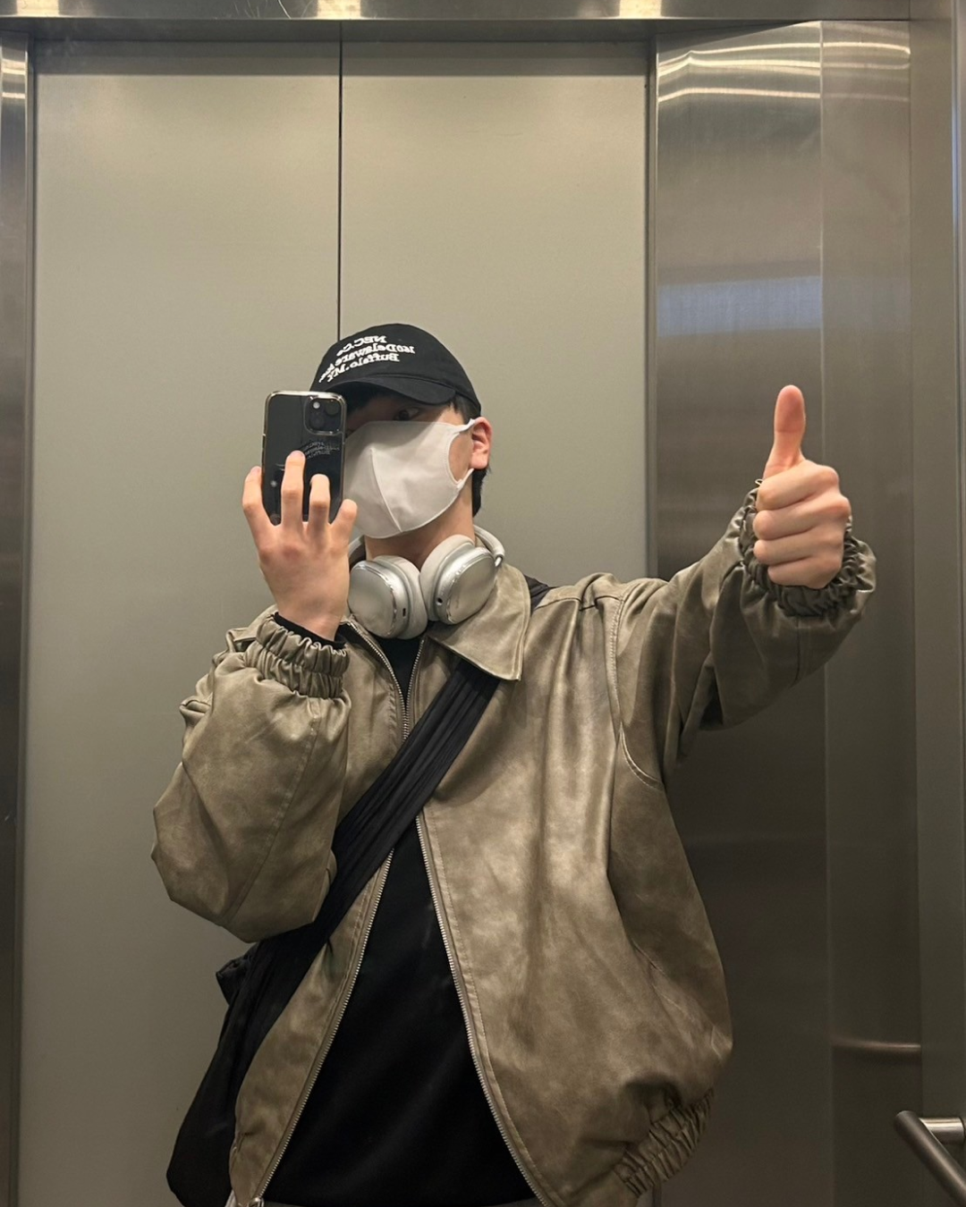 レタリングブラックキャップ AS0005