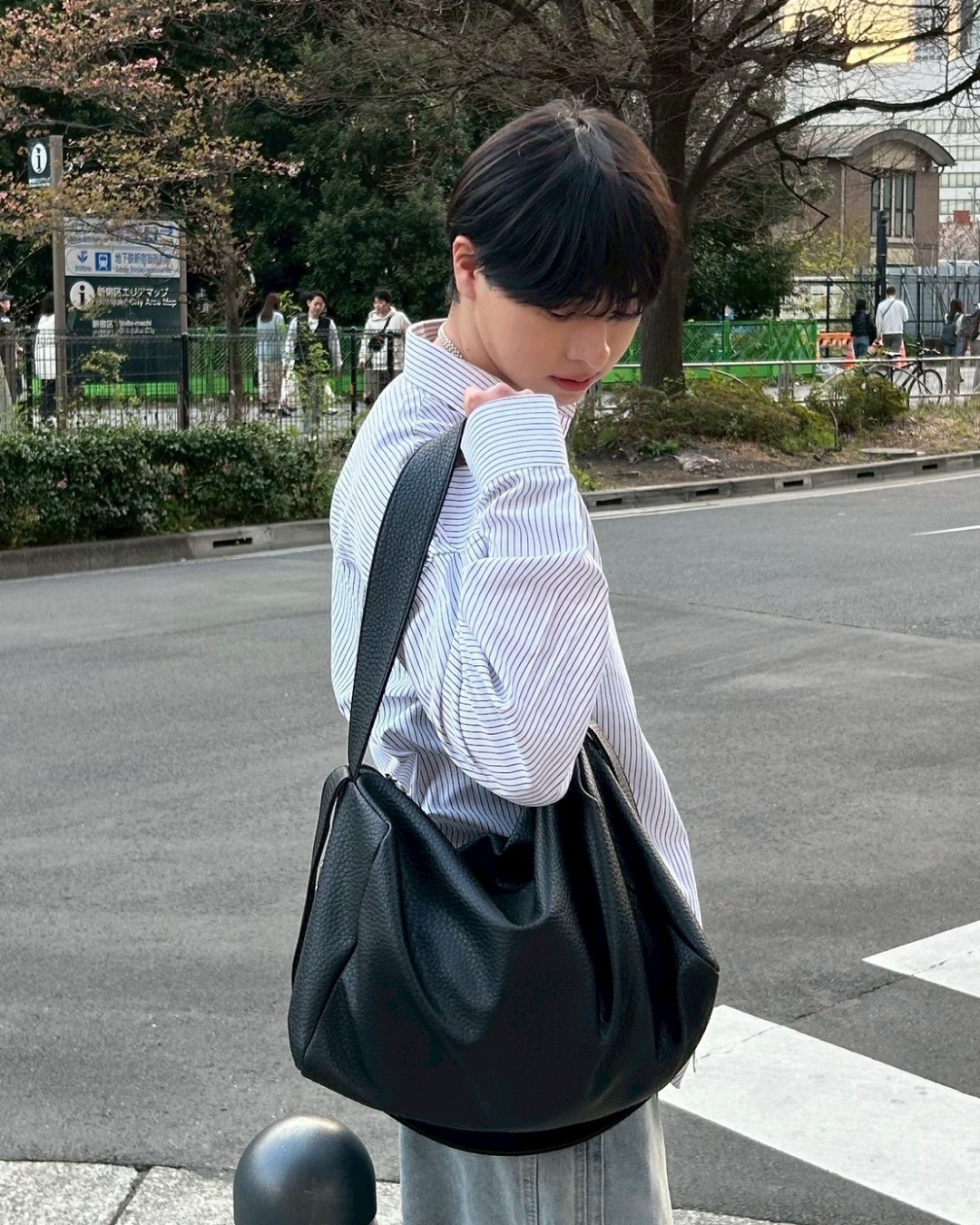 ビッグレザーショルダーバッグ AS0079
