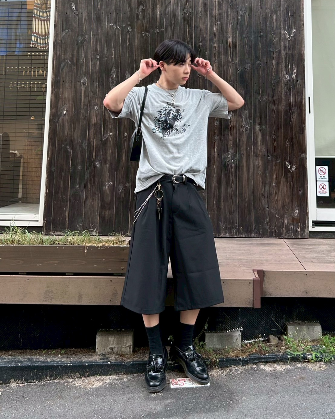 フラワープリントTシャツ AS0216
