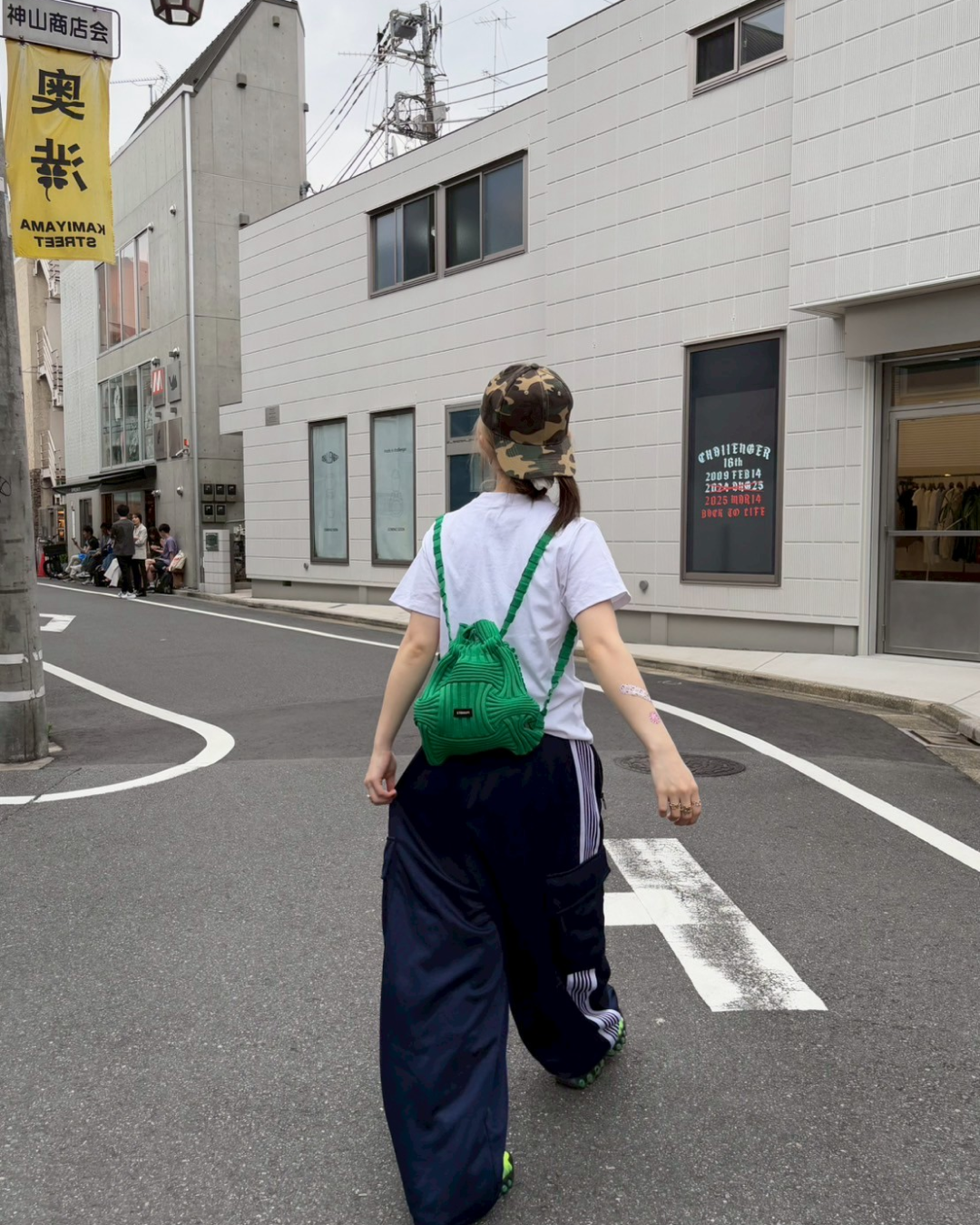 ビビッドカラーナップサック AW1033