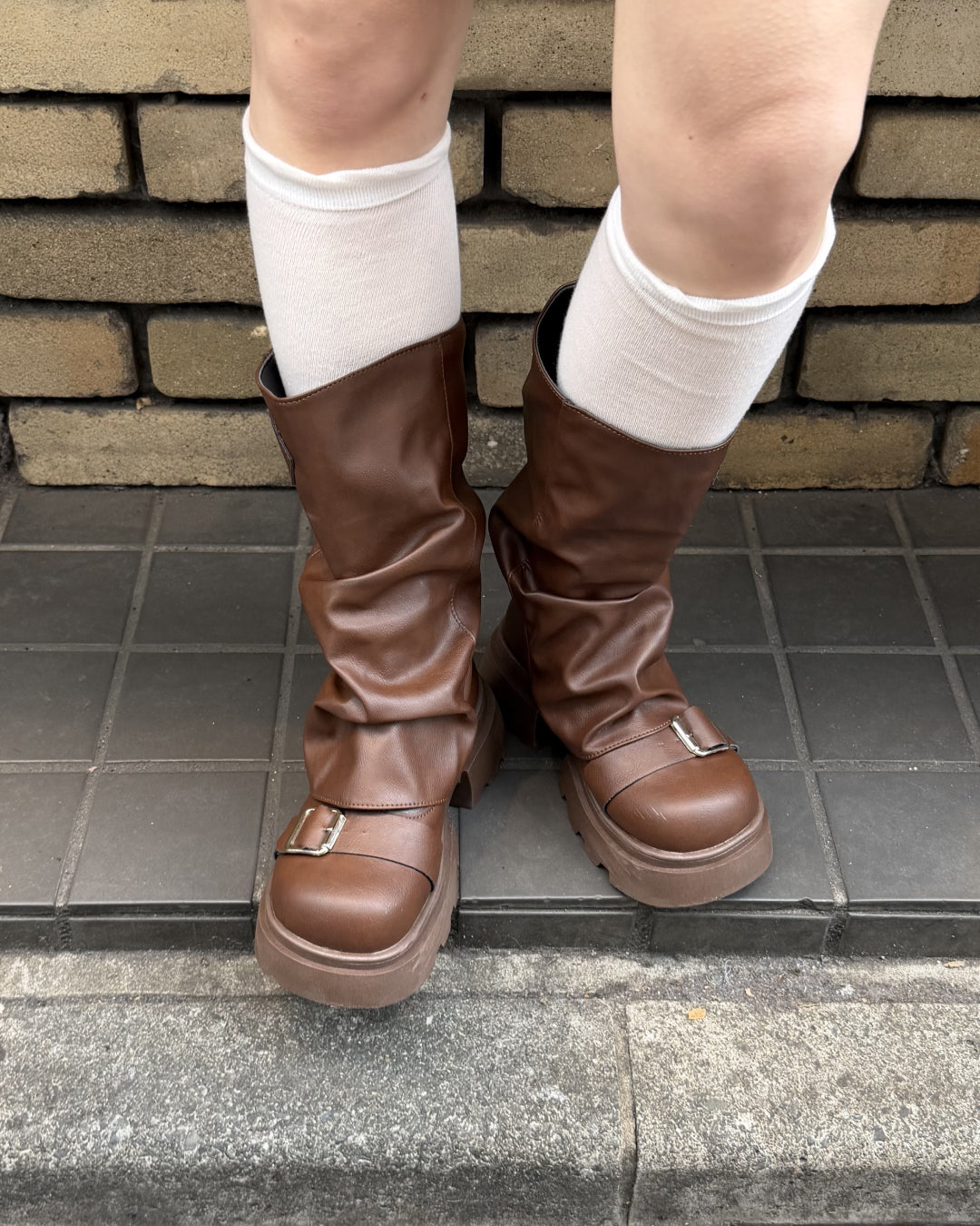 ベルトデザインルーズブーツ
AW1188