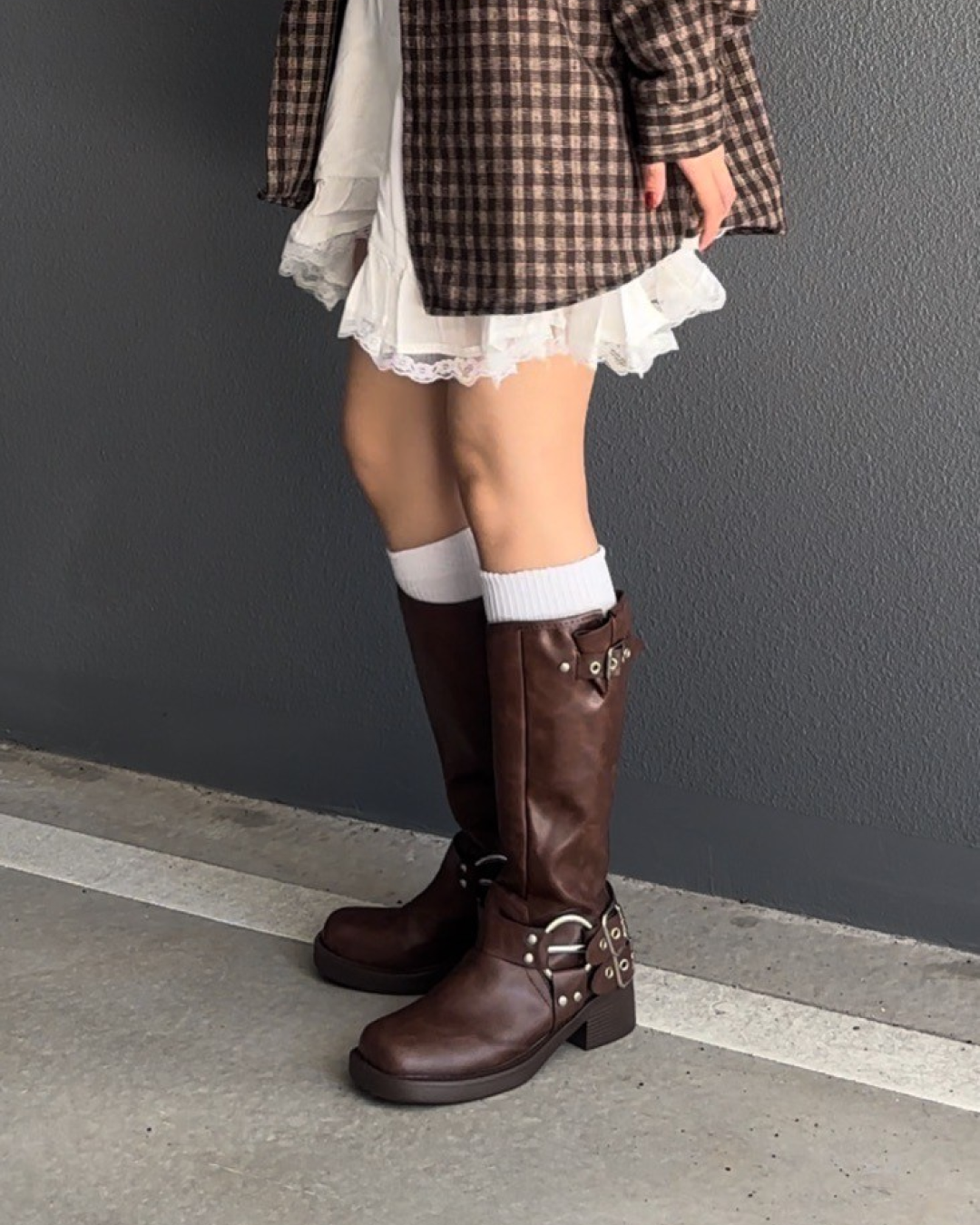✨極美品✨26㎝ AVORIAZ マウンテンブーツ茶色ブラウンPRADA ✨極美品✨26㎝ AVORIAZ マウンテンブーツ茶色ブラウンPRADA