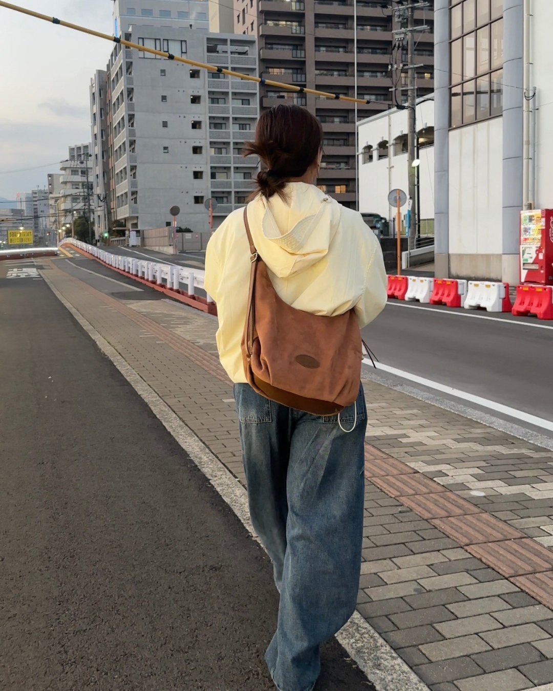 【即納】マルチショルダーバック AY0138