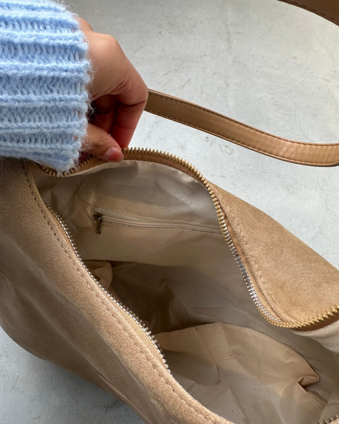 【即納】マルチショルダーバック AY0138