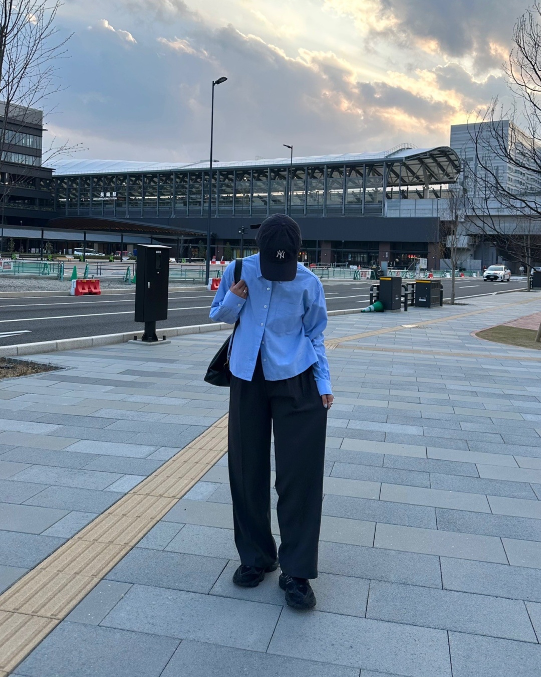 ワイドレッグツータックスラックス AY0601