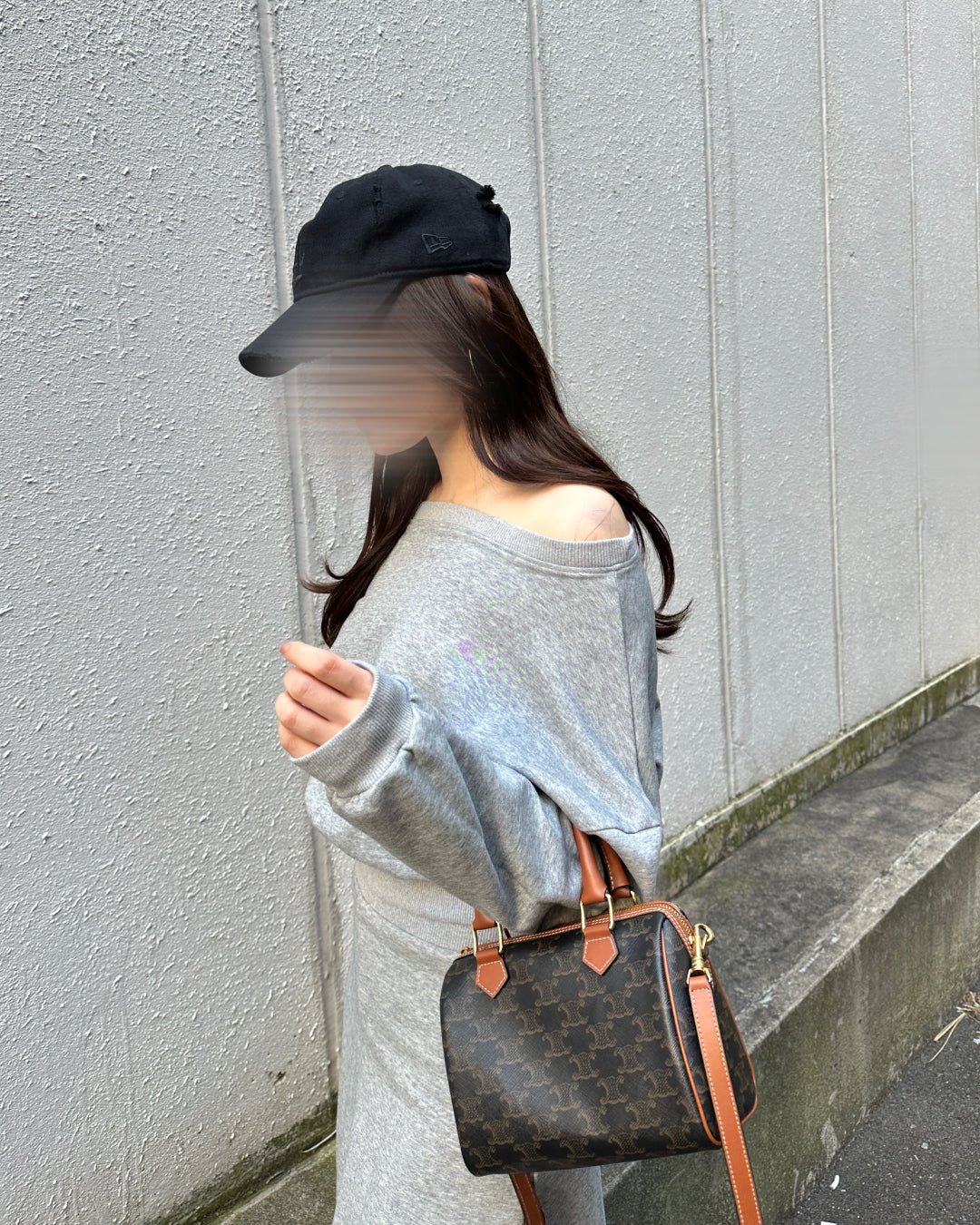 オフショルダークロップドスウェット BM0073