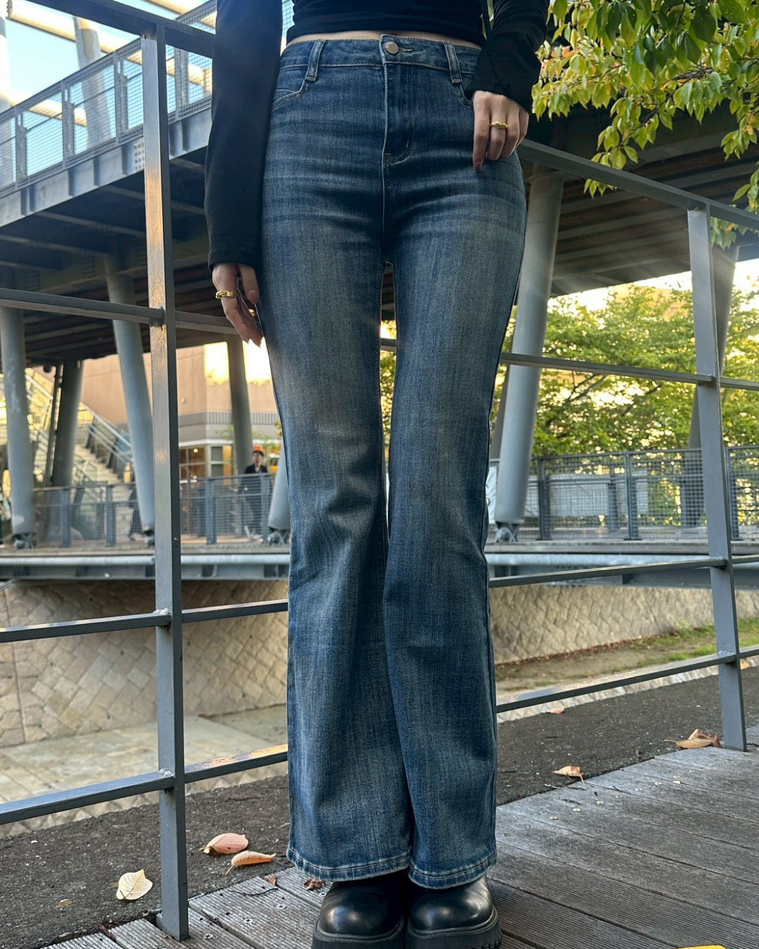 ブーツカットデニムパンツ BM0115