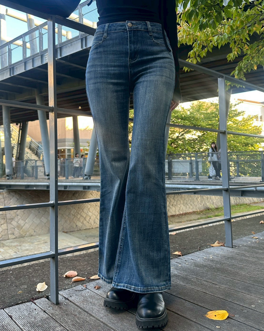 ブーツカットデニムパンツ BM0115