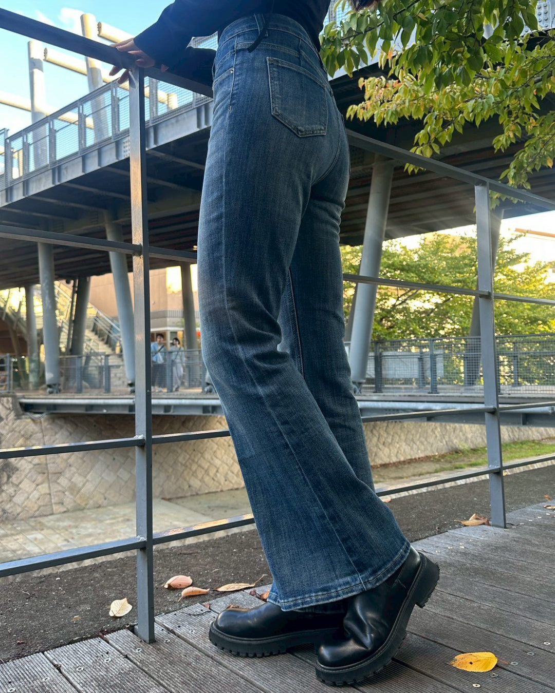 ブーツカットデニムパンツ BM0115