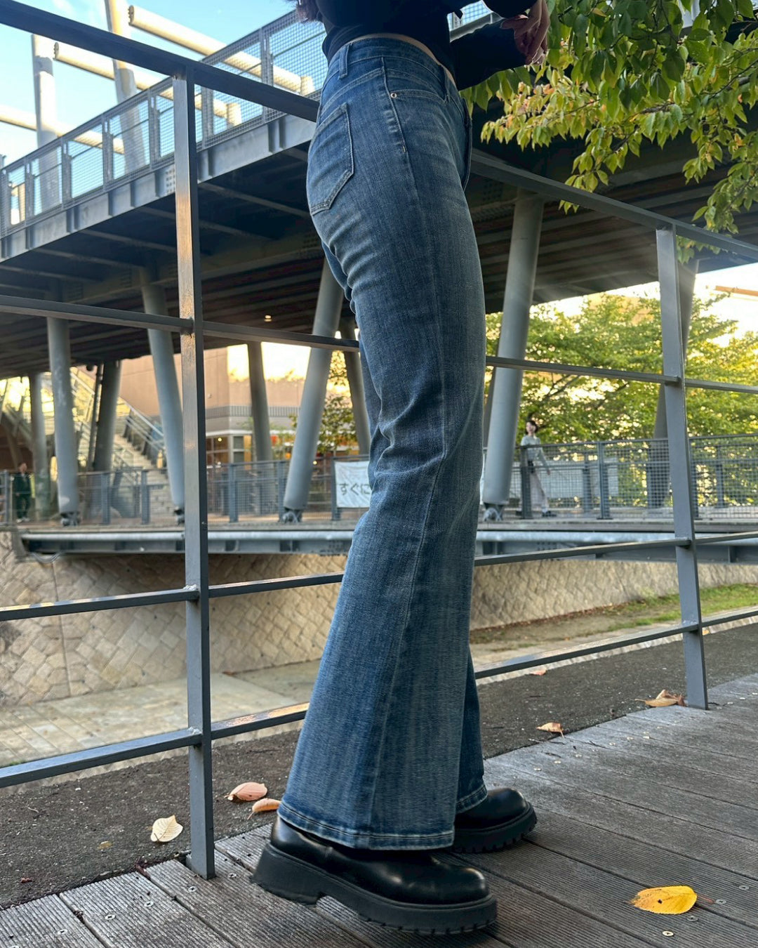 ブーツカットデニムパンツ BM0115