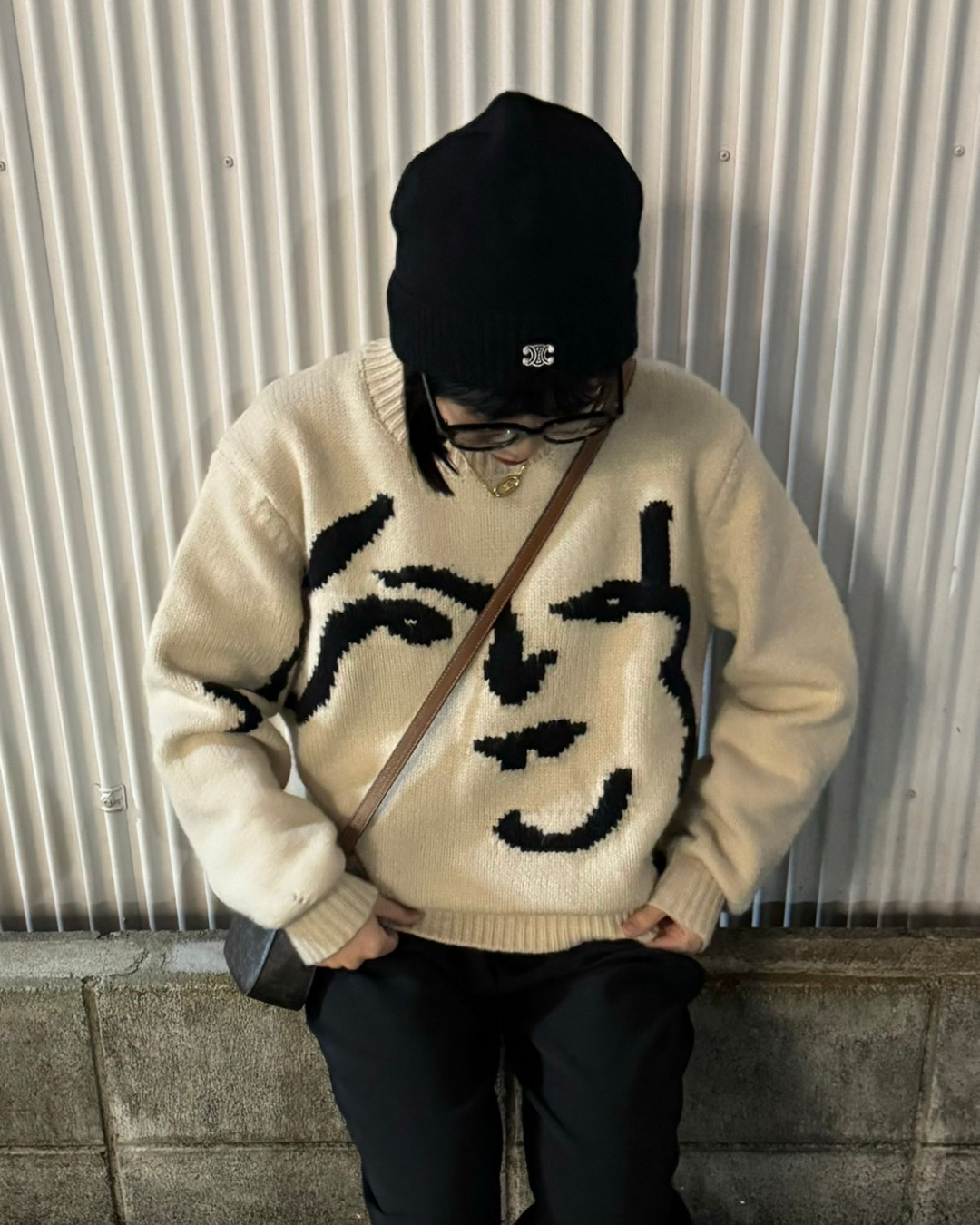 Accent design pullover knit C0014