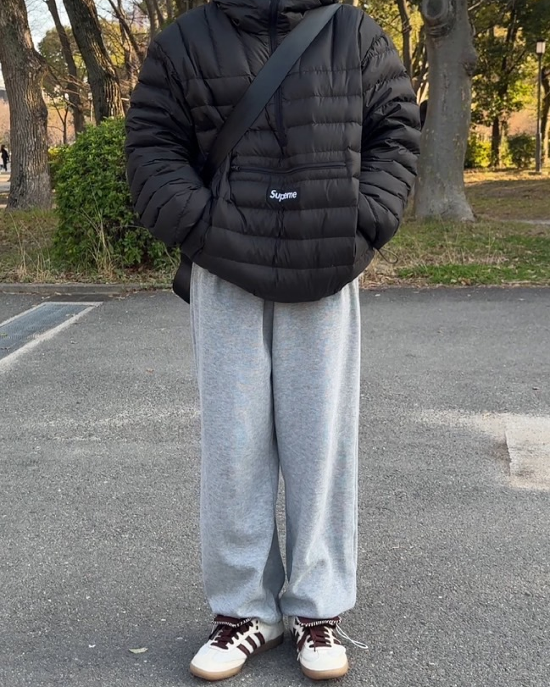 Long straight grey sweatpants C0027
