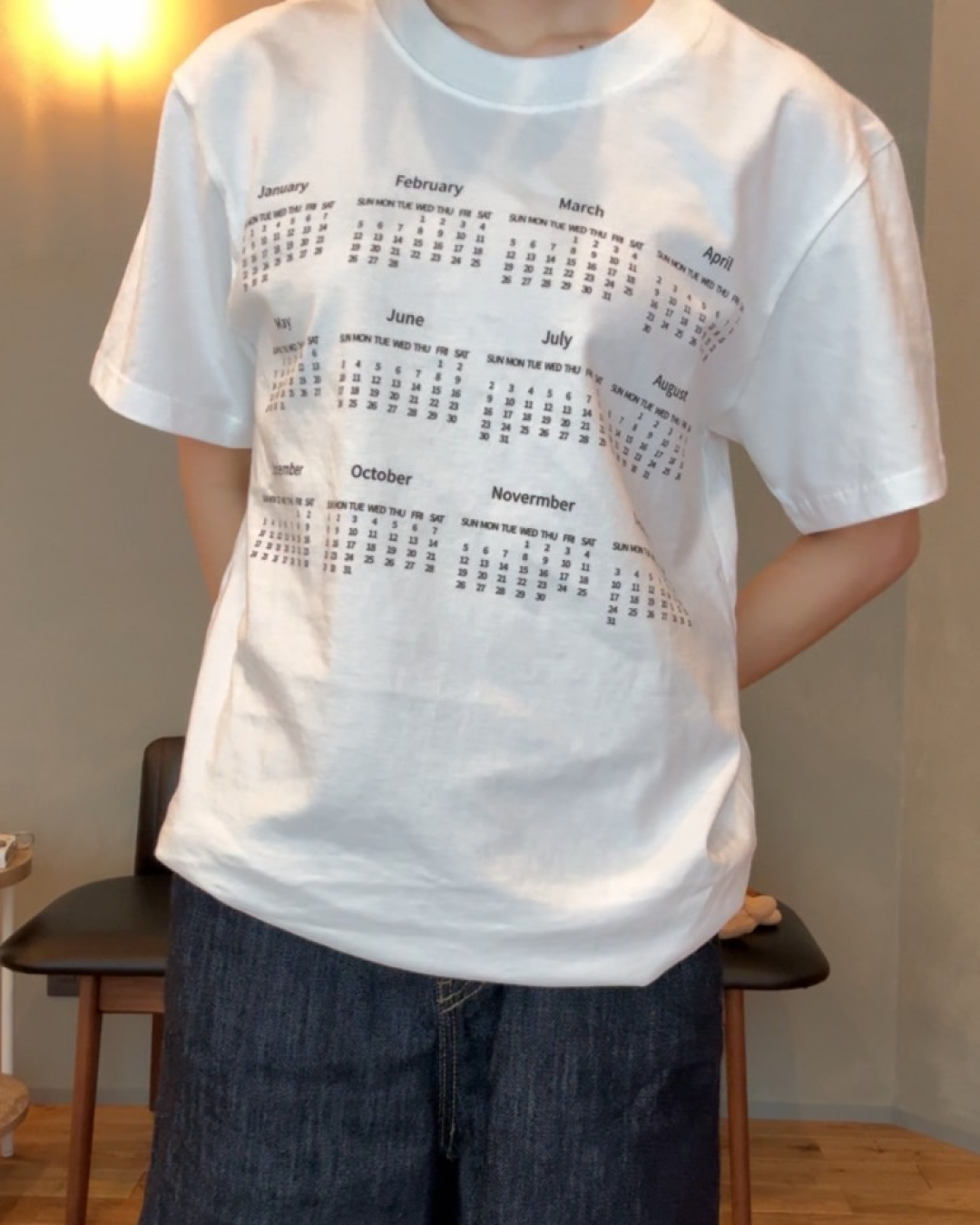 カレンダープリントコットンTシャツ C0040