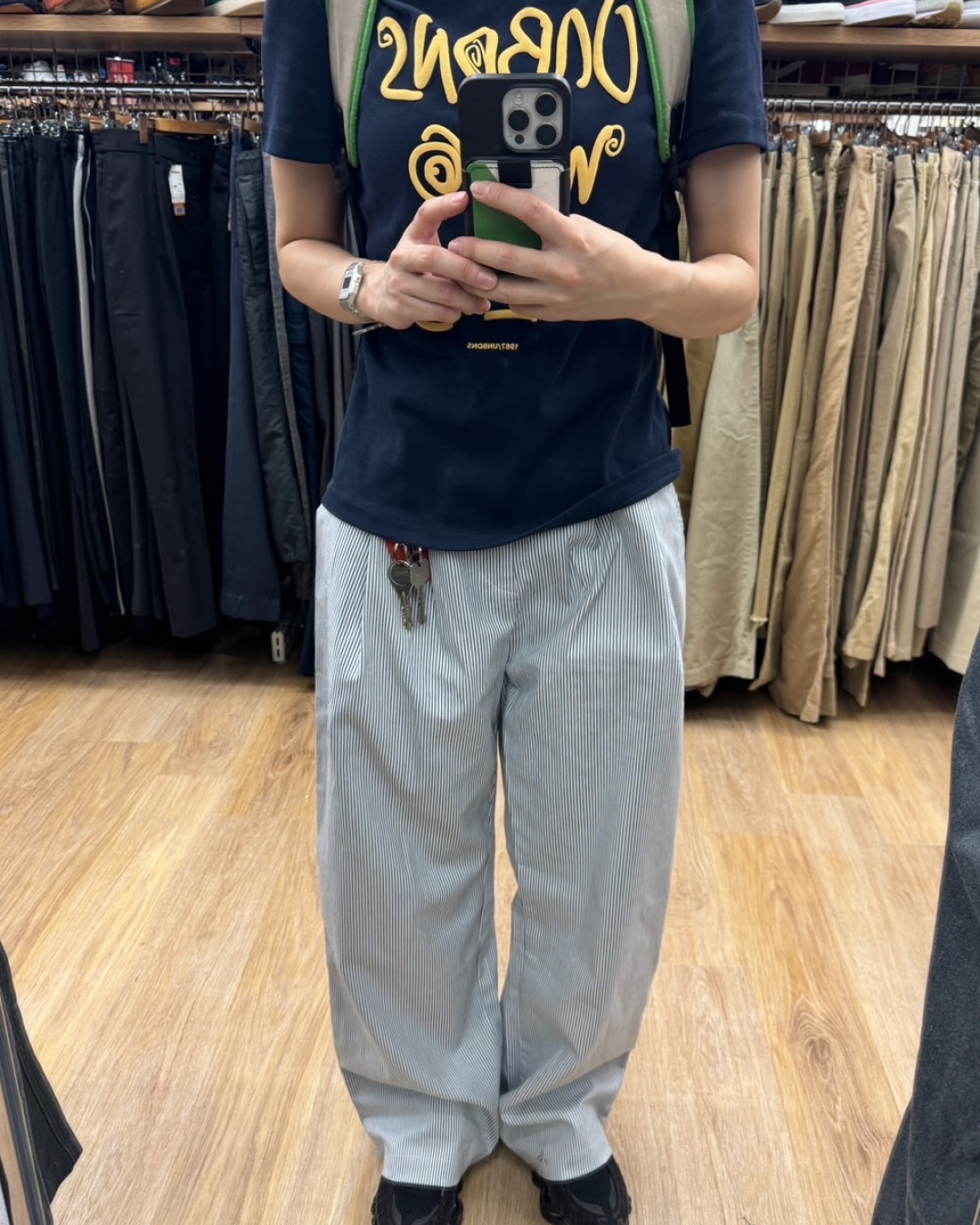タックストレートストライプパンツ C0062