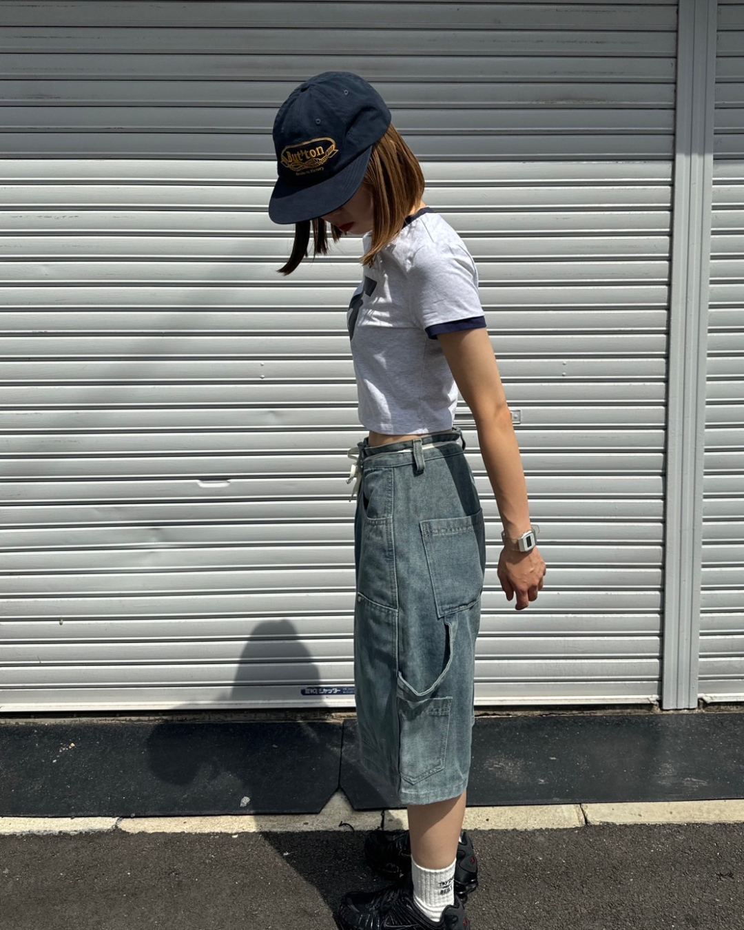 スタッズ付きデニムショートパンツ C0064