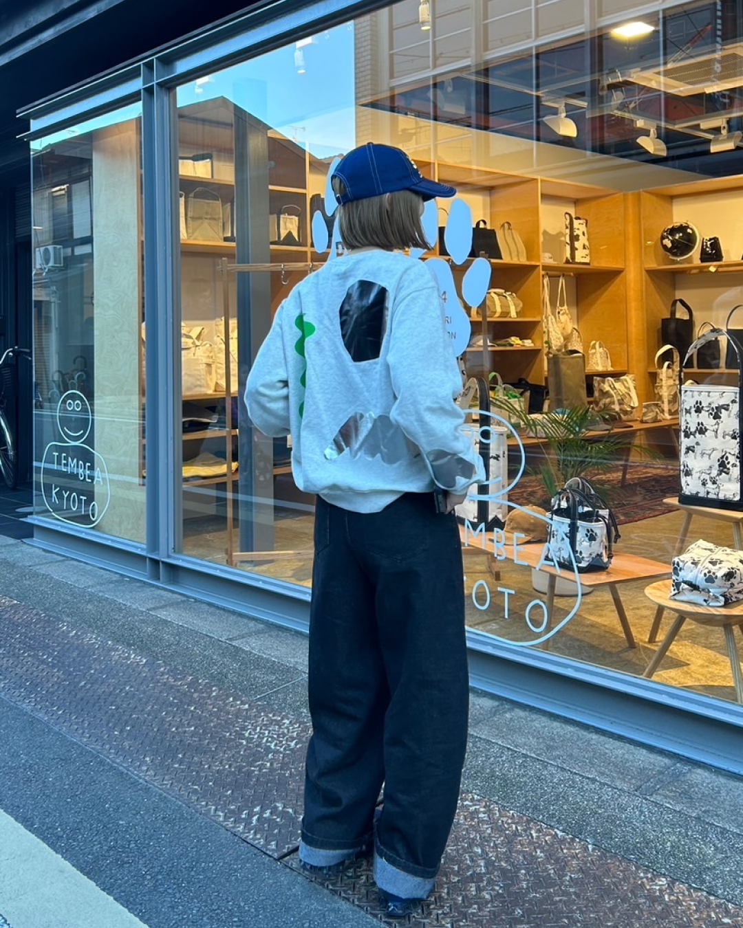 ラインワイドブラックデニムパンツ C0086