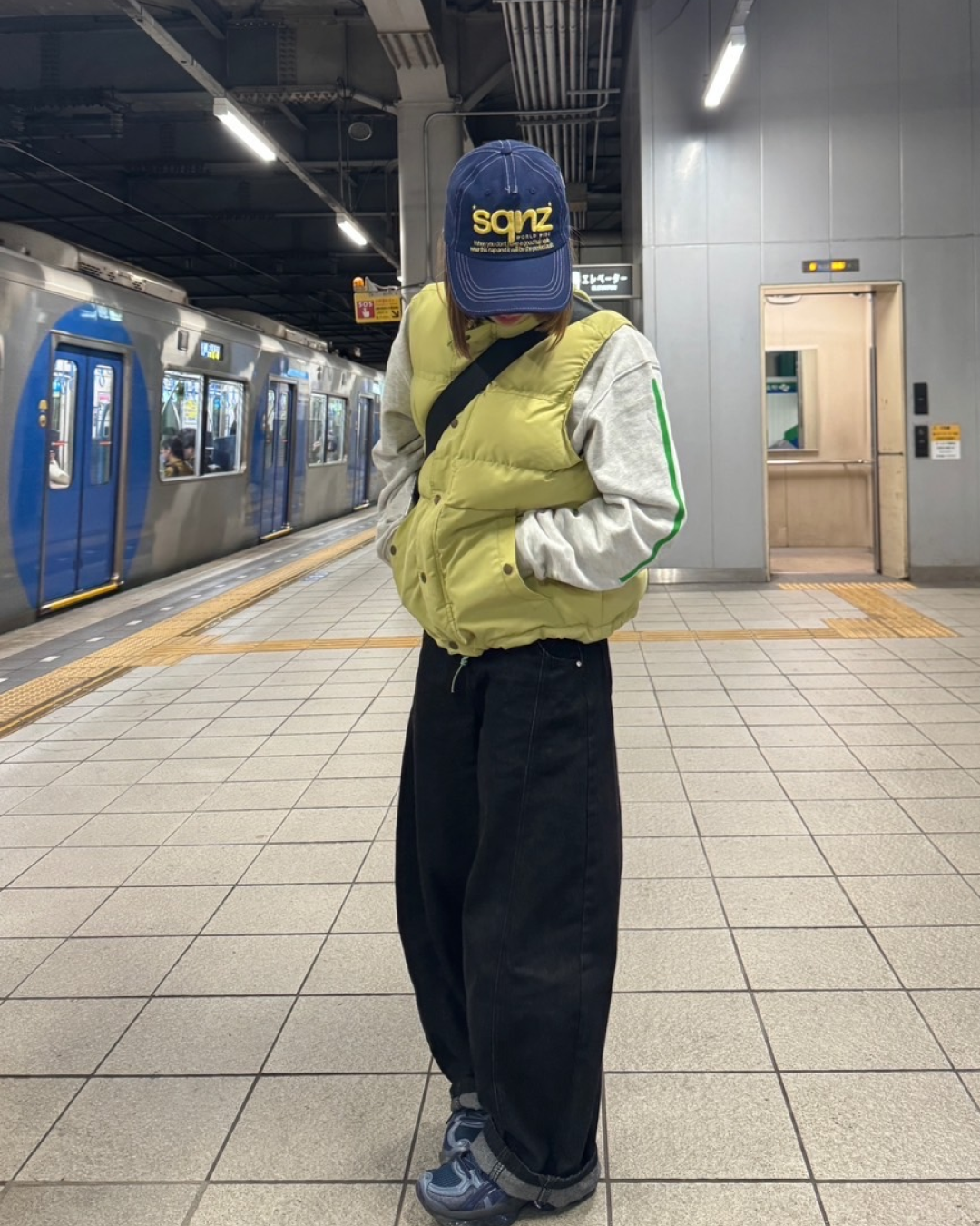 ラインワイドブラックデニムパンツ C0086