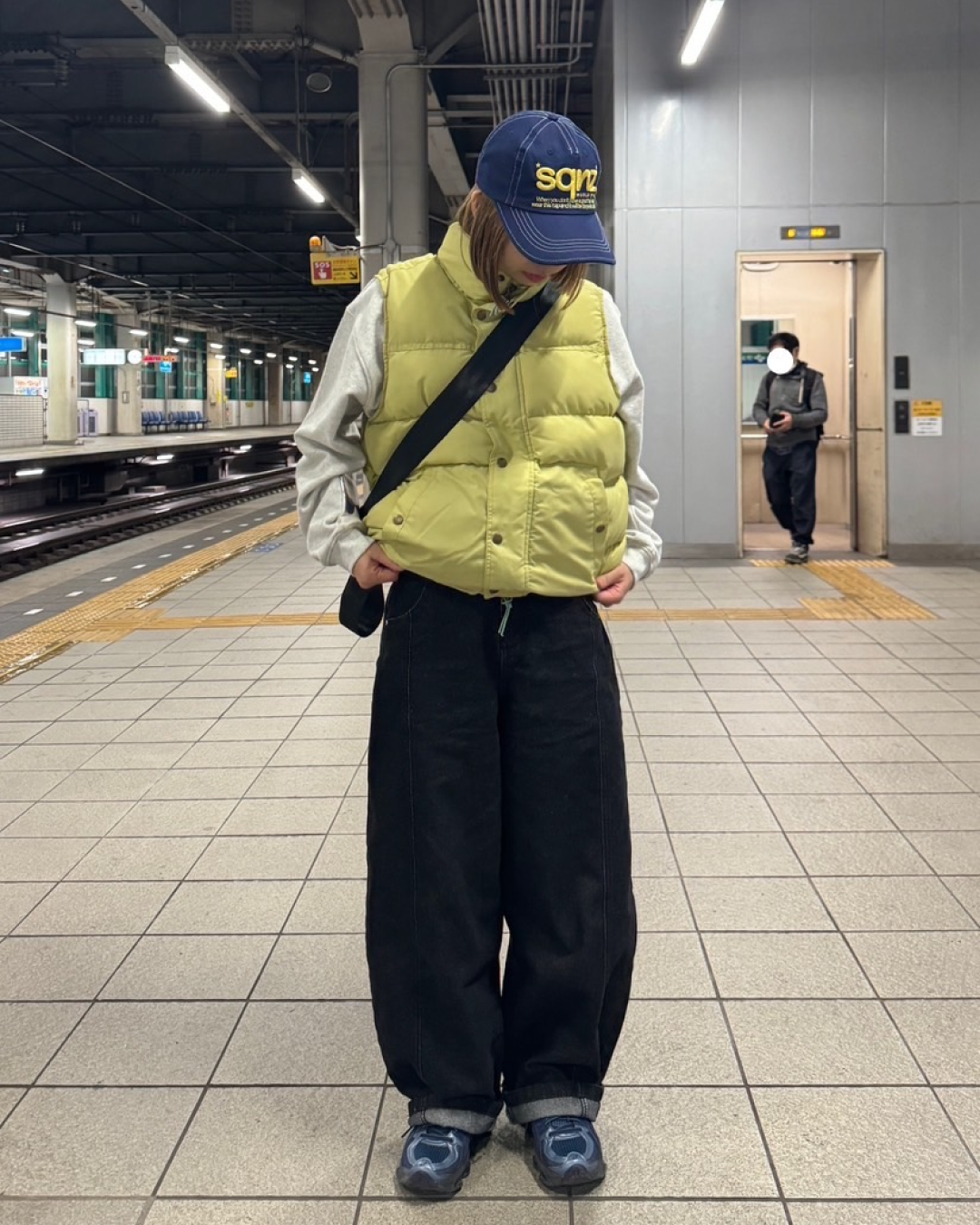 ラインワイドブラックデニムパンツ C0086