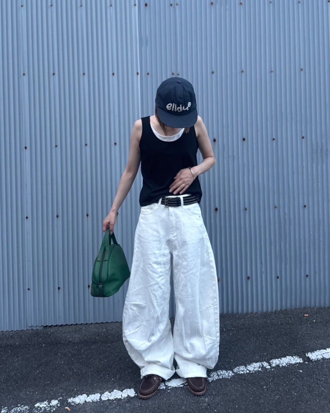 ホワイトデニムバギーパンツ
C1014