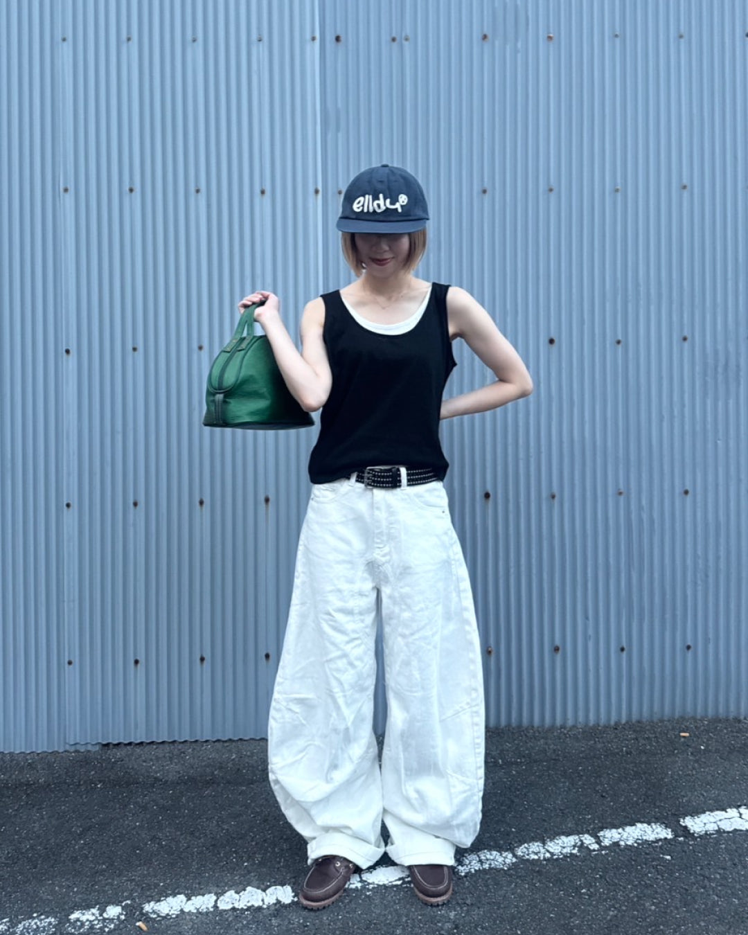 ホワイトデニムバギーパンツ
C1014