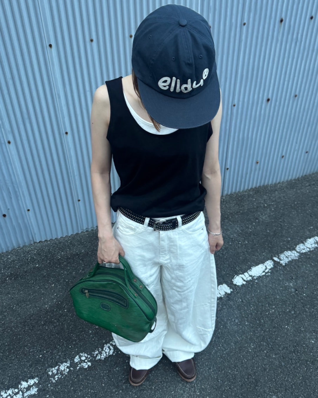 ホワイトデニムバギーパンツ
C1014
