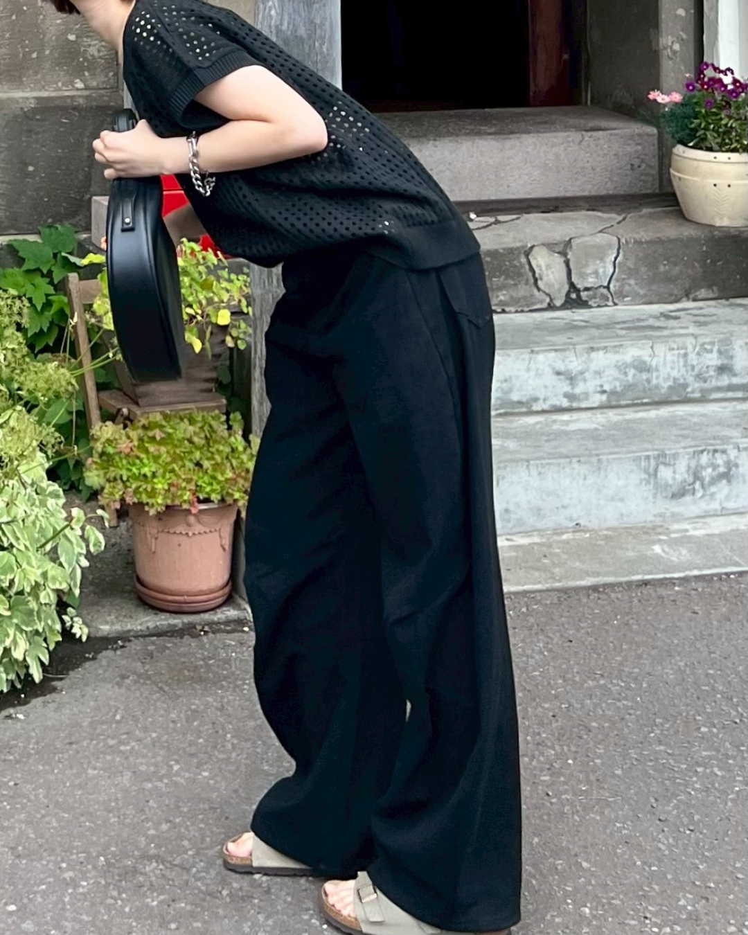 ワイドレッグブラックデニムパンツ
CH0146