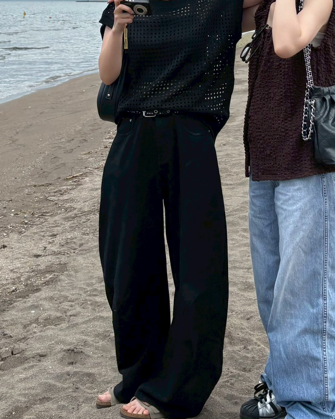 ワイドレッグブラックデニムパンツ
CH0146