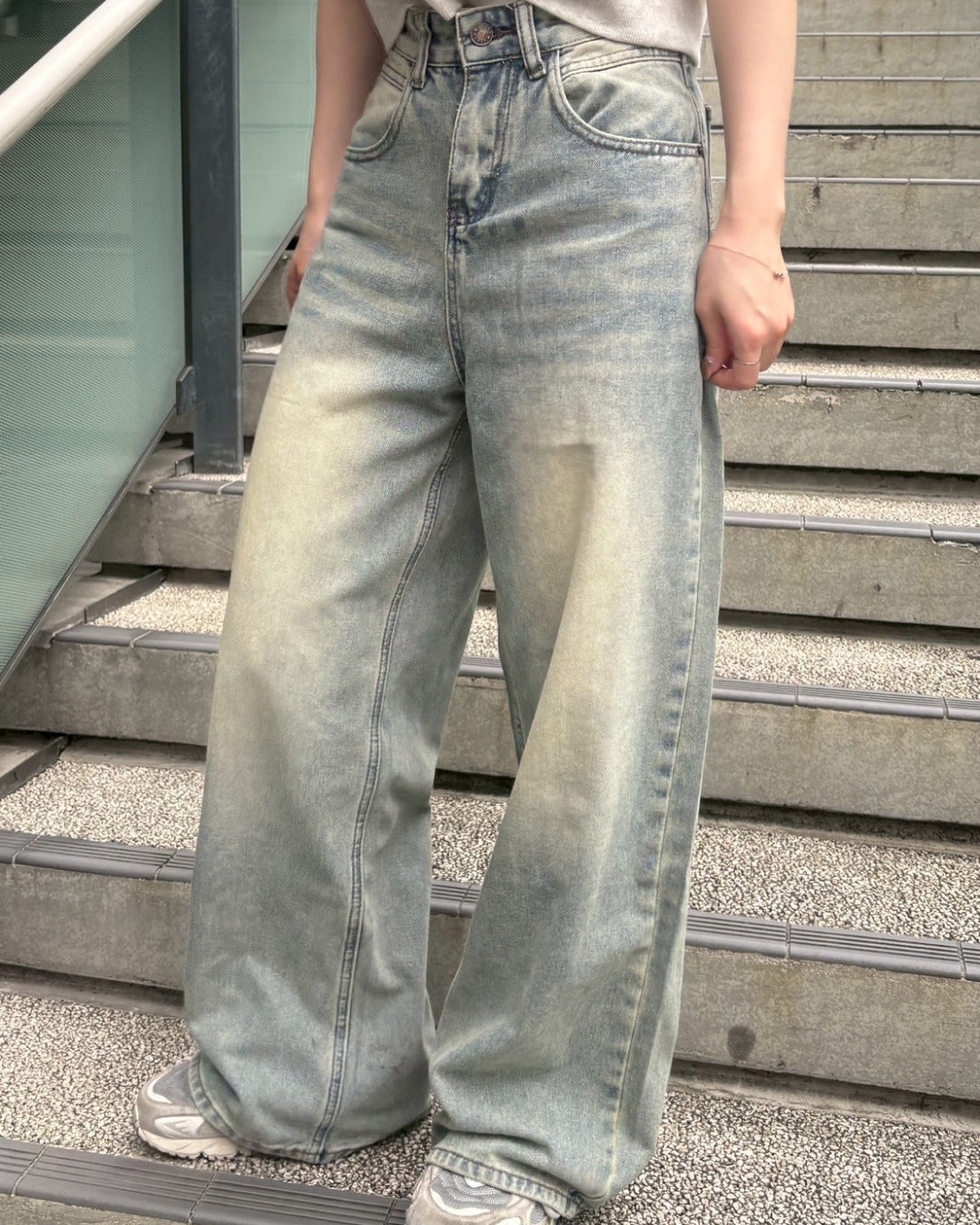 ワイドストレートスカイブルーデニム
CM0030