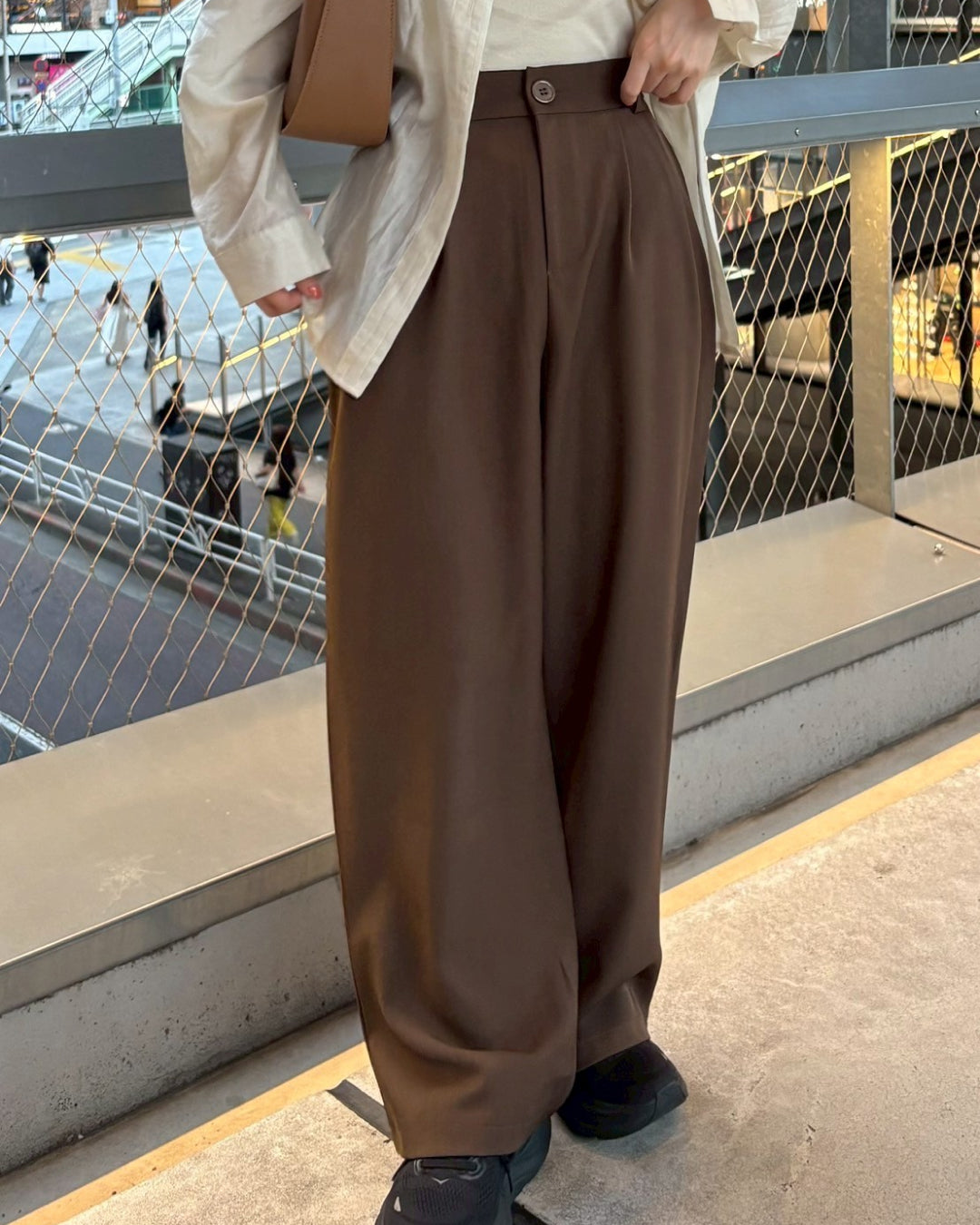 ブラウンストレートワイドスラックス
CM0050