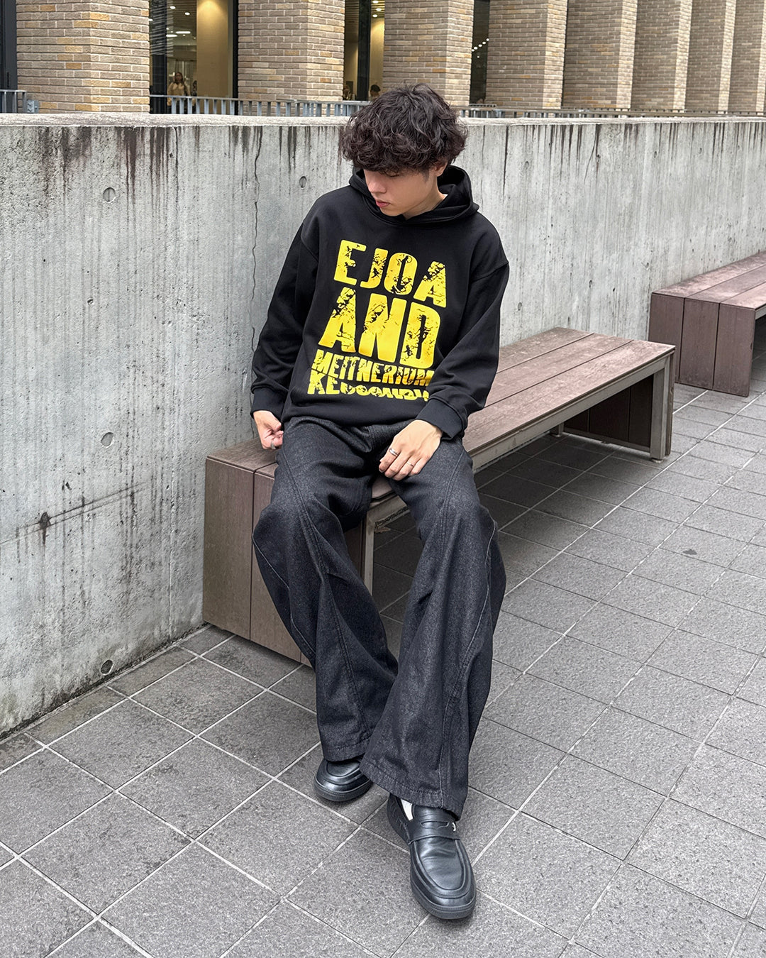 ダメージ加工風ロゴスウェットパーカー GC0250