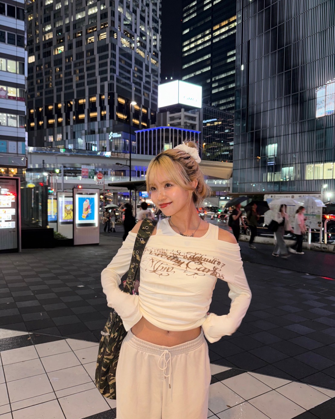 レトロプリントワンショルダーTシャツ GM0037