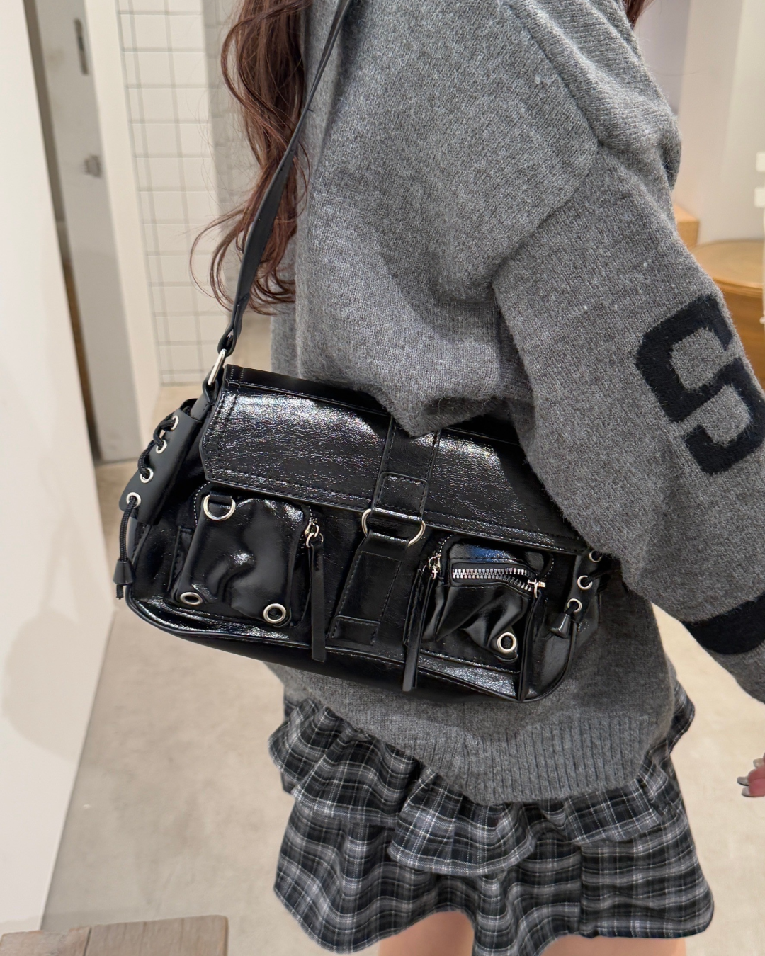 バックルショルダーバッグ HZ0054