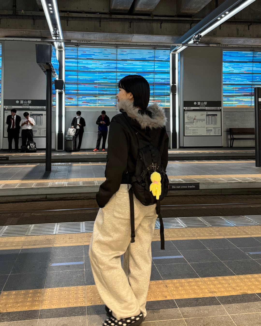 ラインストーンデザインファーフードパーカー HD0055