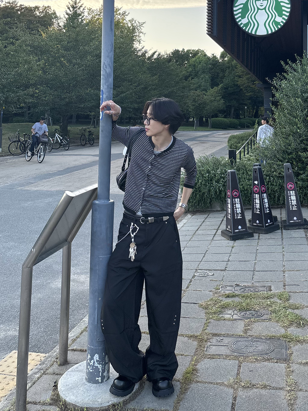 スタッズデザインワイドレッグパンツ HS0392