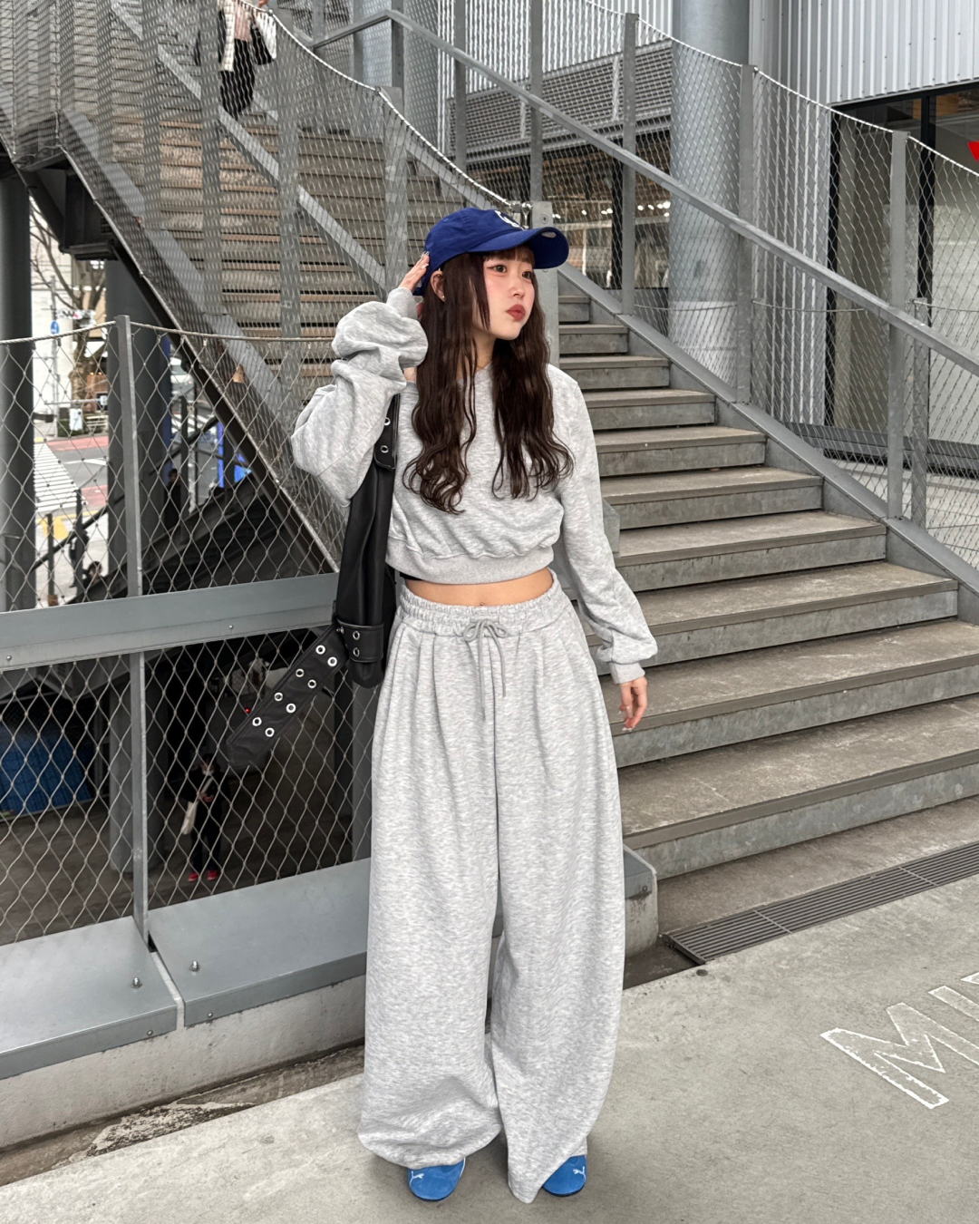 オフショルダースウェットセットアップ HZ0060