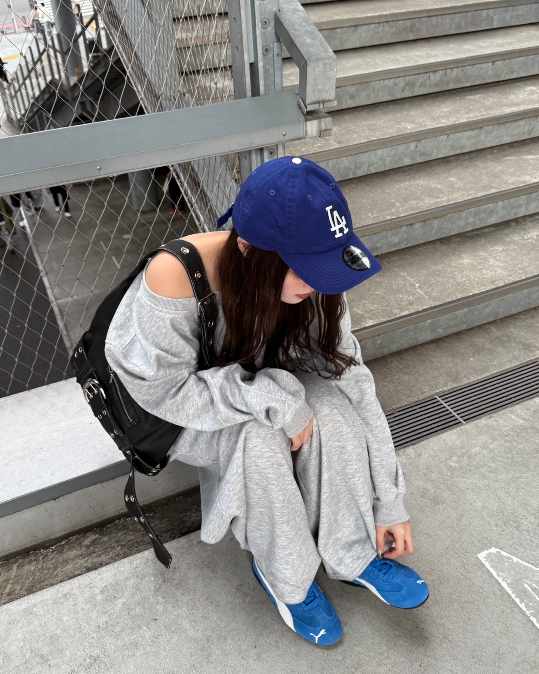 オフショルダースウェットセットアップ HZ0060