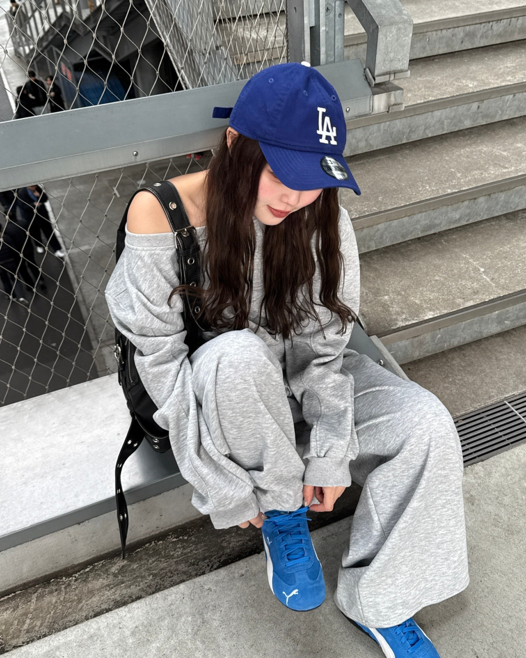 オフショルダースウェットセットアップ HZ0060