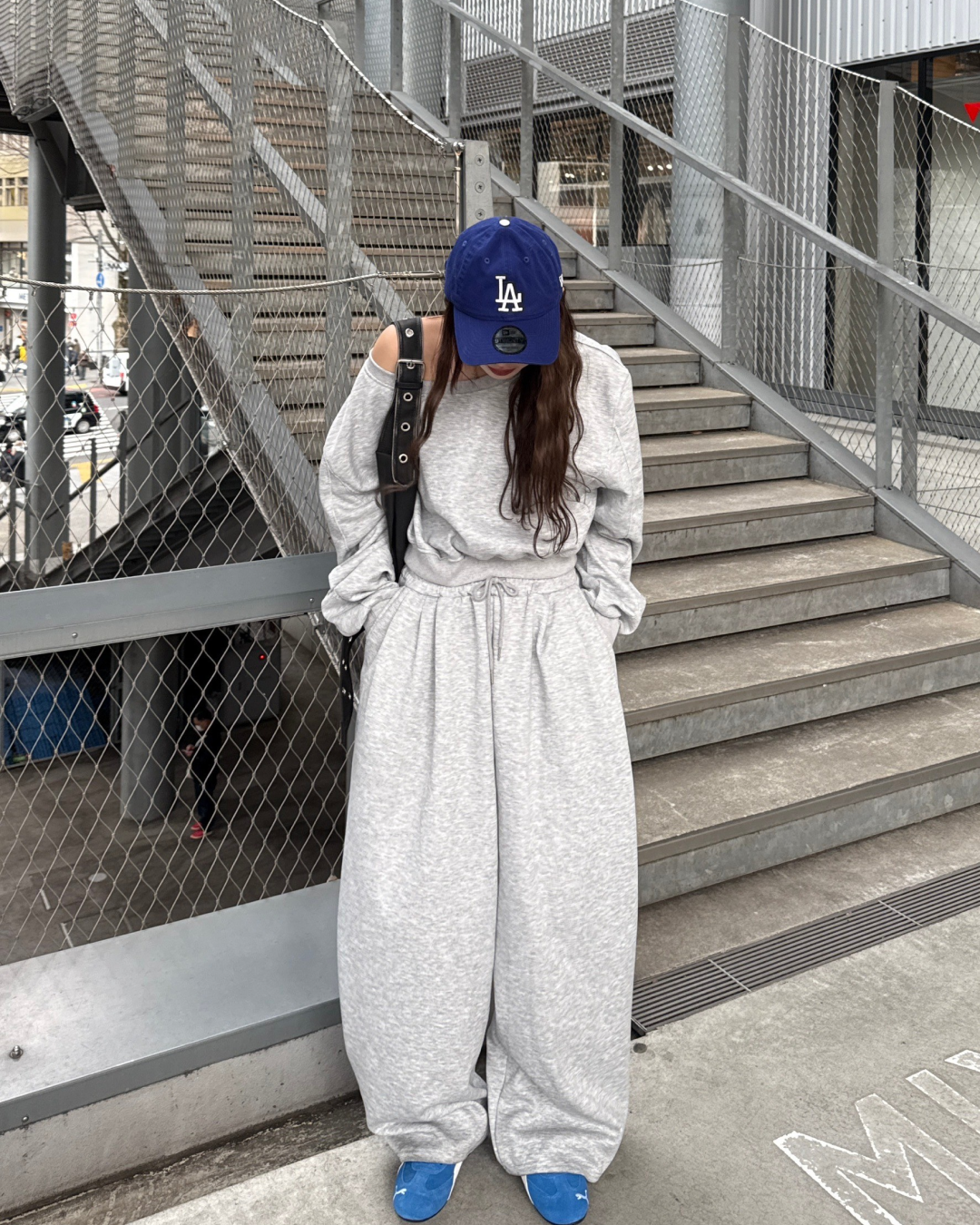 オフショルダースウェットセットアップ HZ0060