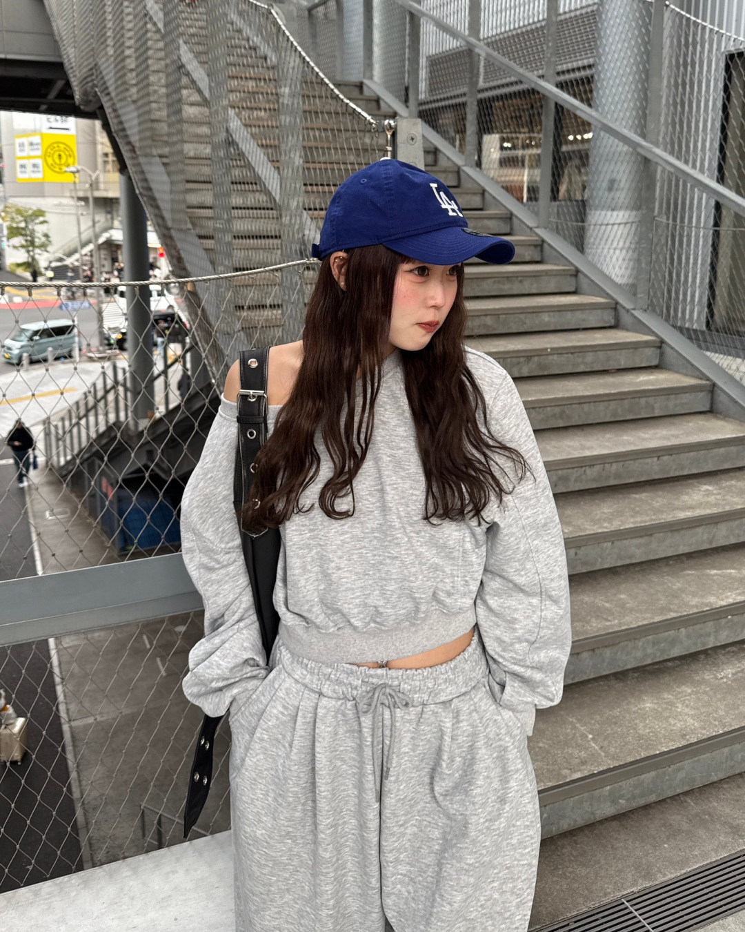 オフショルダースウェットセットアップ HZ0060