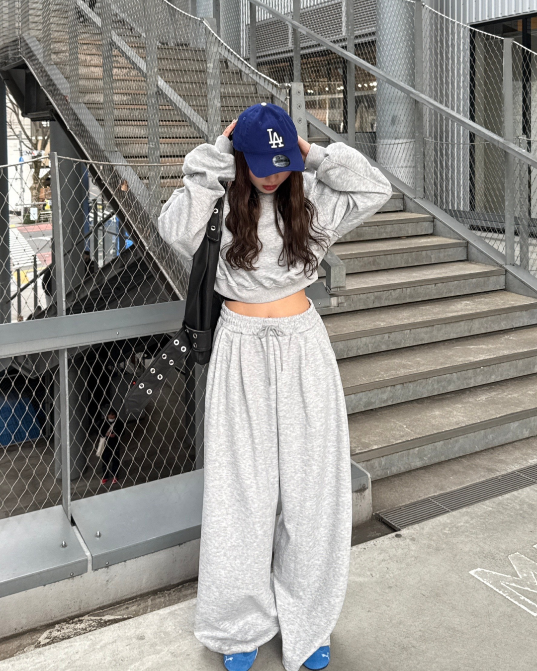 オフショルダースウェットセットアップ HZ0060