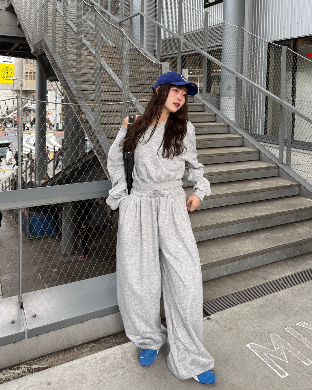 オフショルダースウェットセットアップ HZ0060