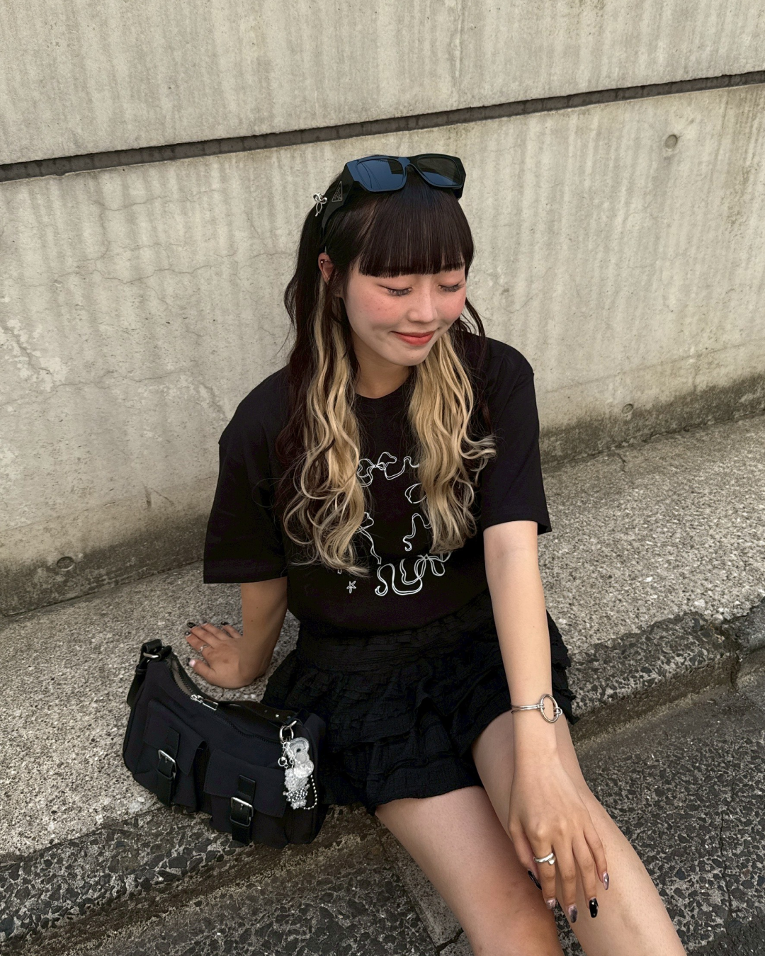 リボンモチーフプリントTシャツ HZ1006