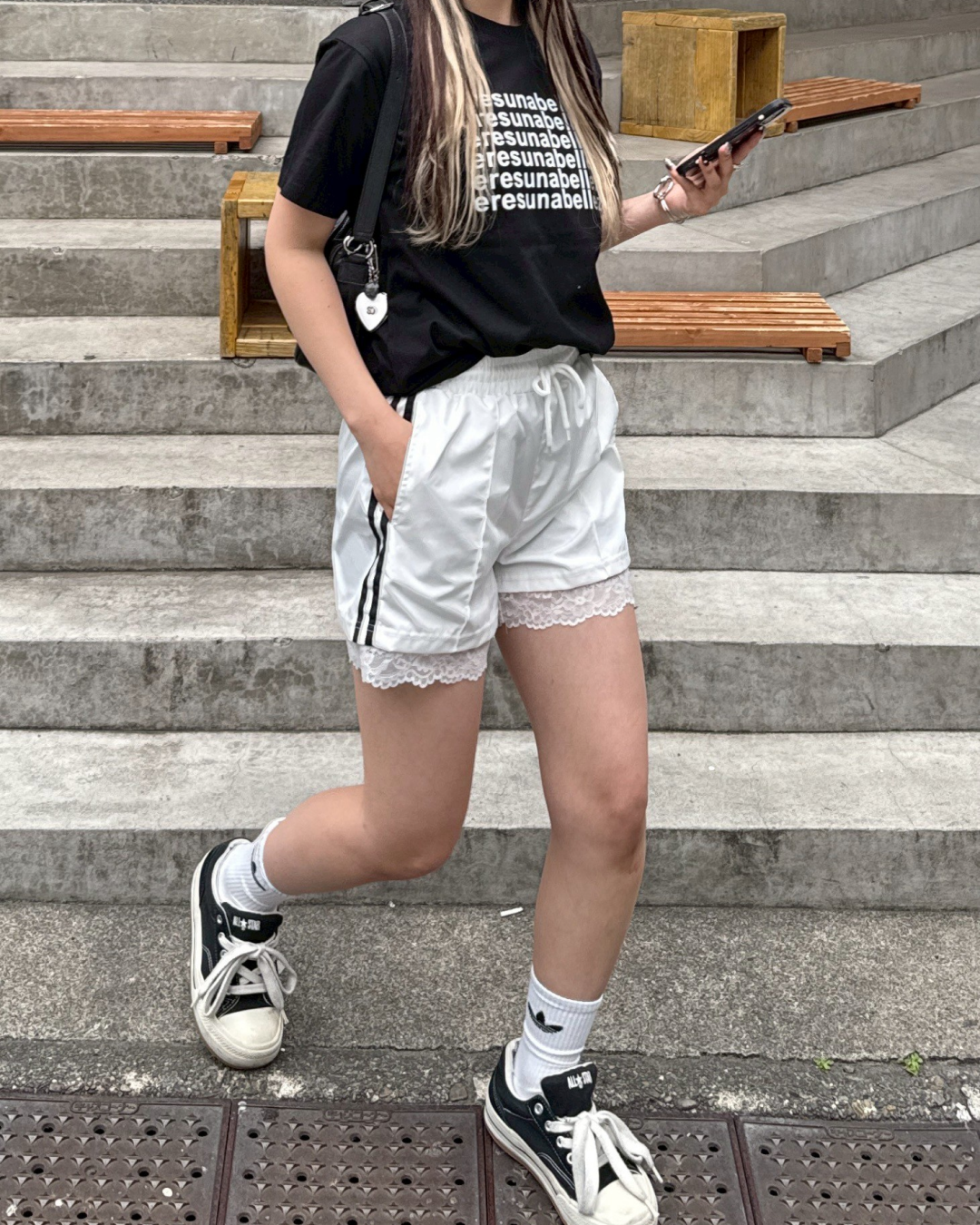 モノトーンレタリングTシャツ HZ1055
