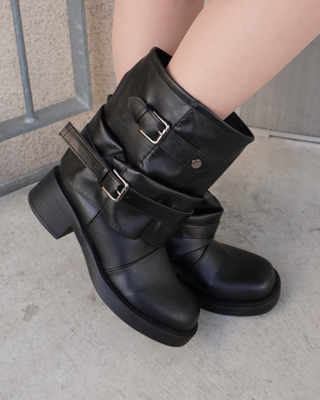 ルーズベルトミドルブーツ HZ3037