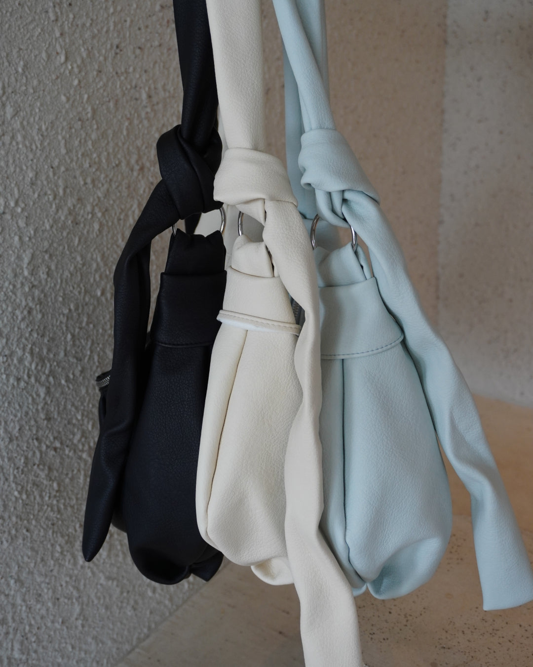 クロワッサンデザインショルダーバッグ HZ3079