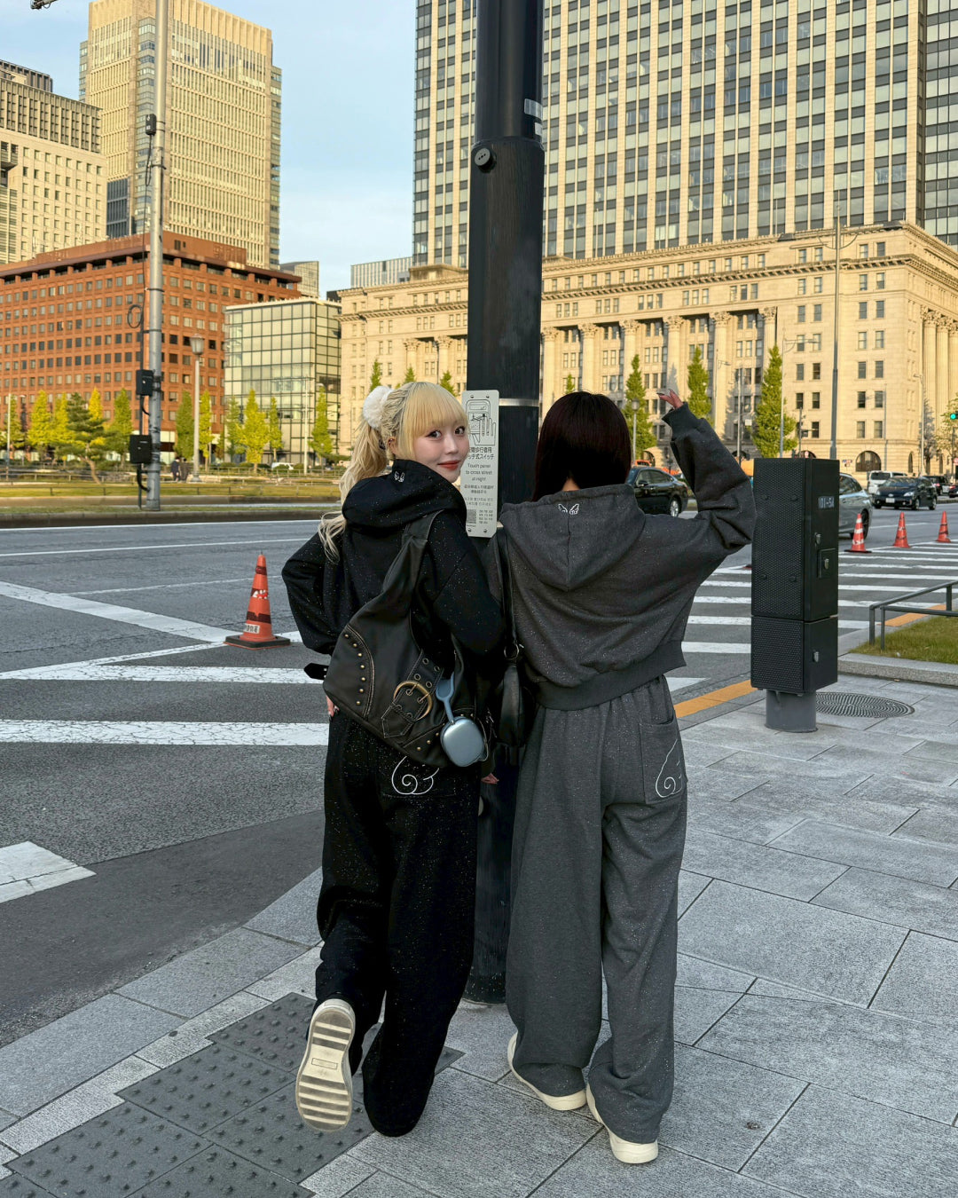 【11/25 19:00販売開始 オリジナル 即納】ラメストーンスウェットパンツ HZ6001