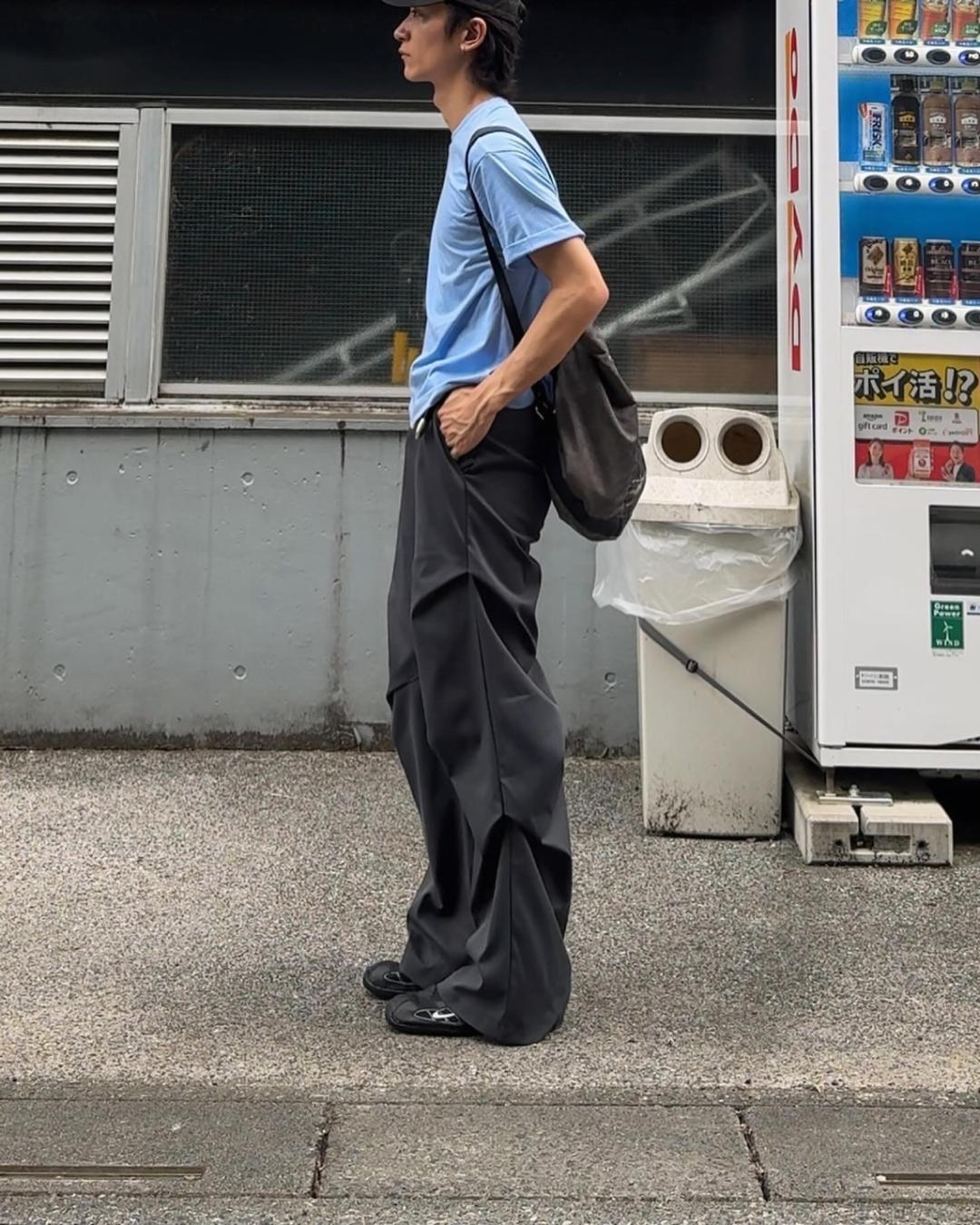 ワイドストレートグレーパンツ NA0004