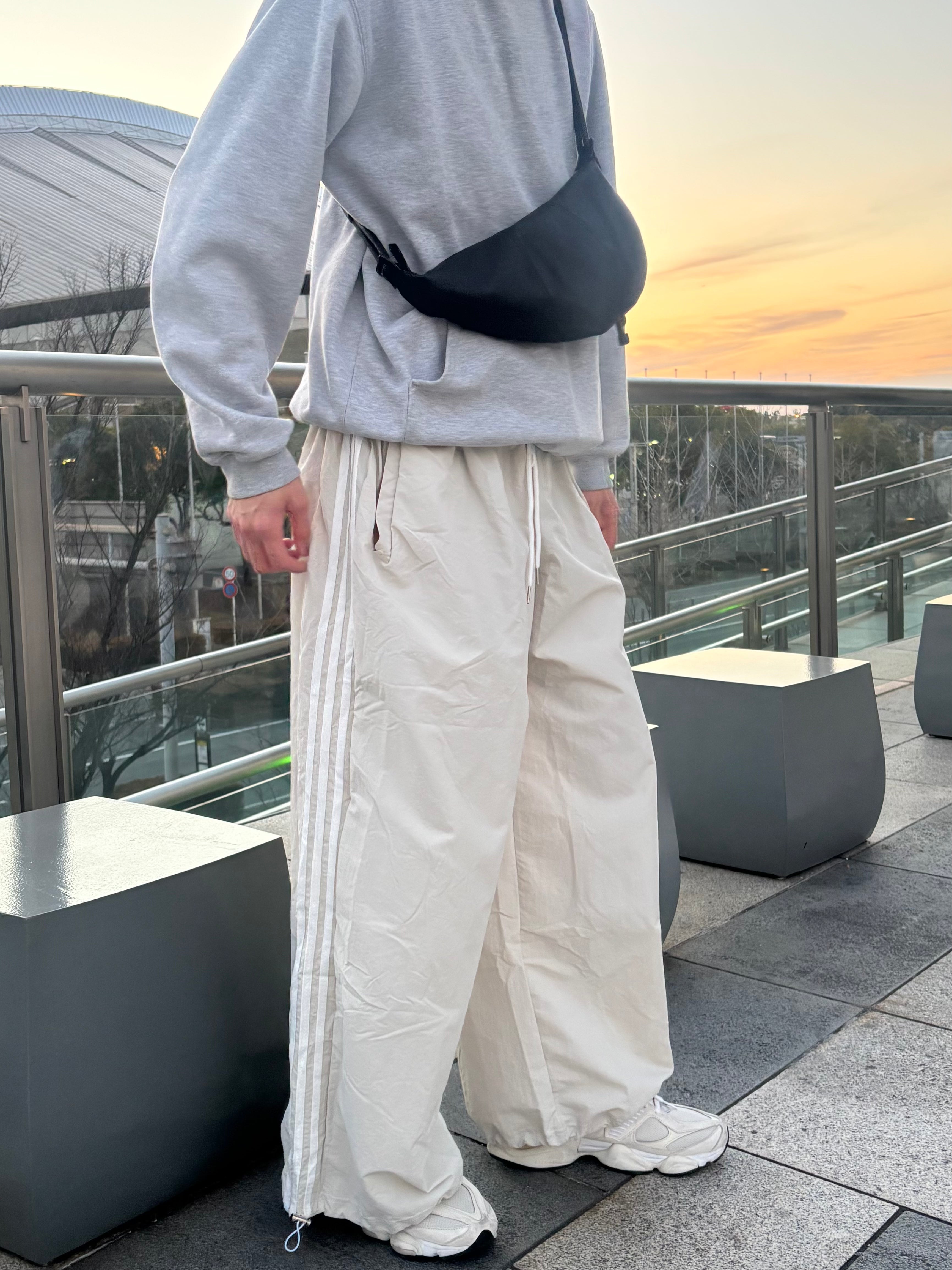 ストレートワイドレッグラインパンツ CM0107